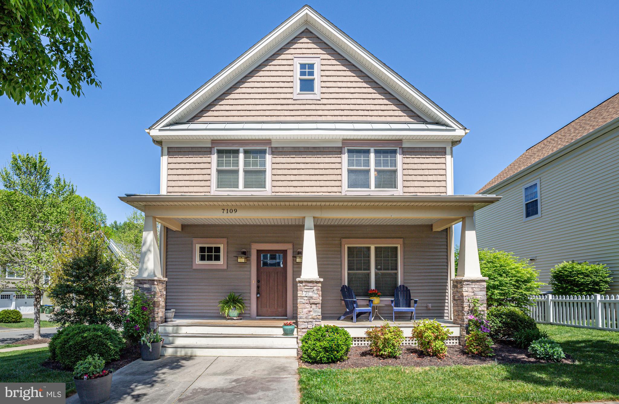 LADYSMITH VILLAGE - Residential