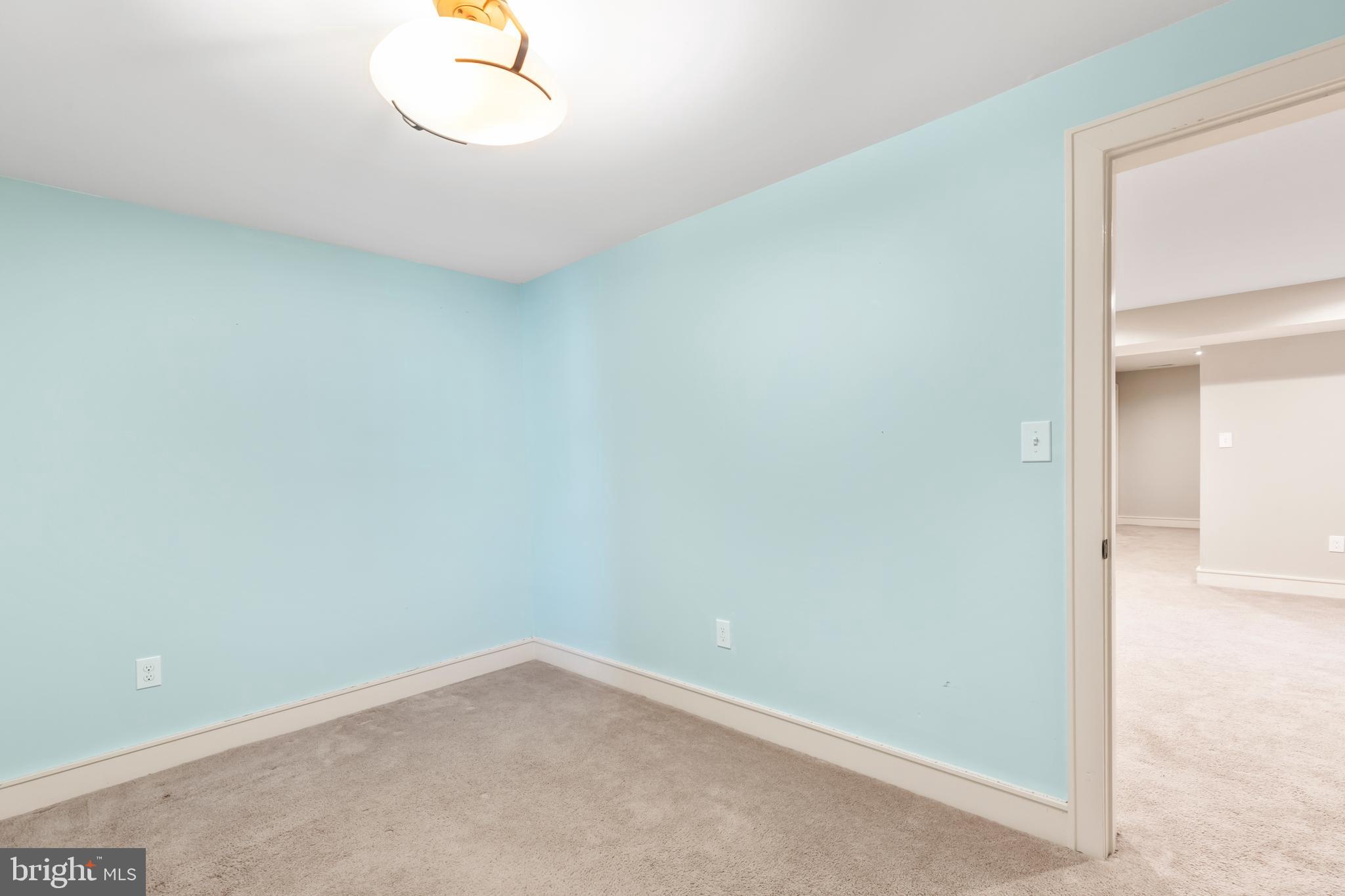 LADYSMITH VILLAGE - Residential