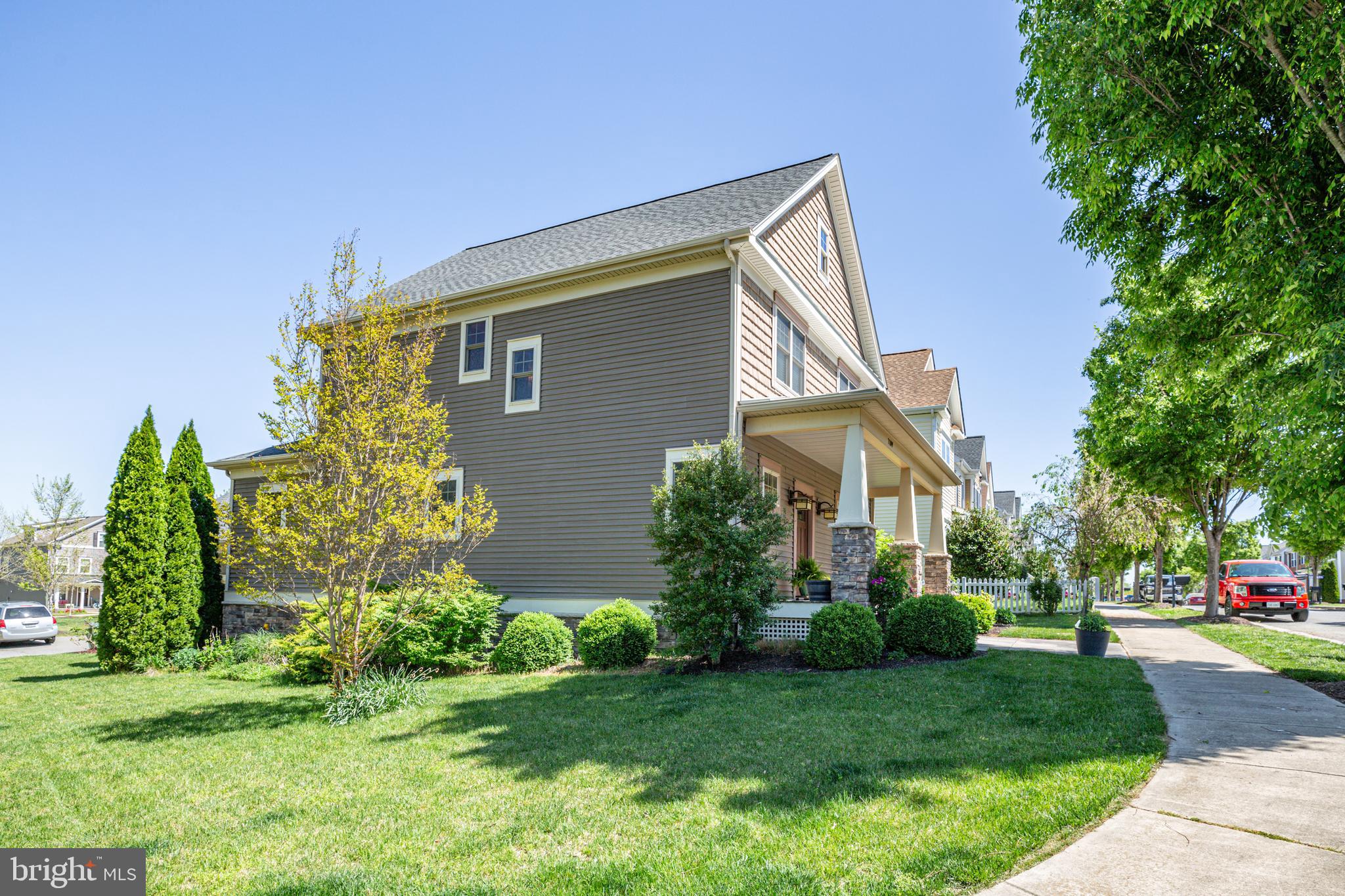 LADYSMITH VILLAGE - Residential