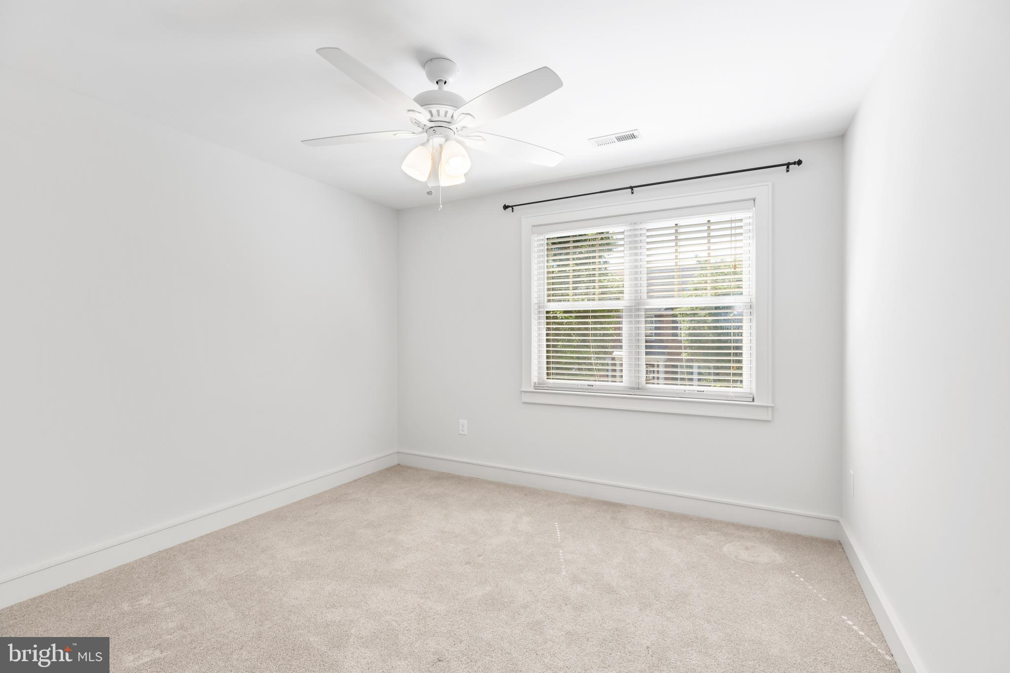 LADYSMITH VILLAGE - Residential