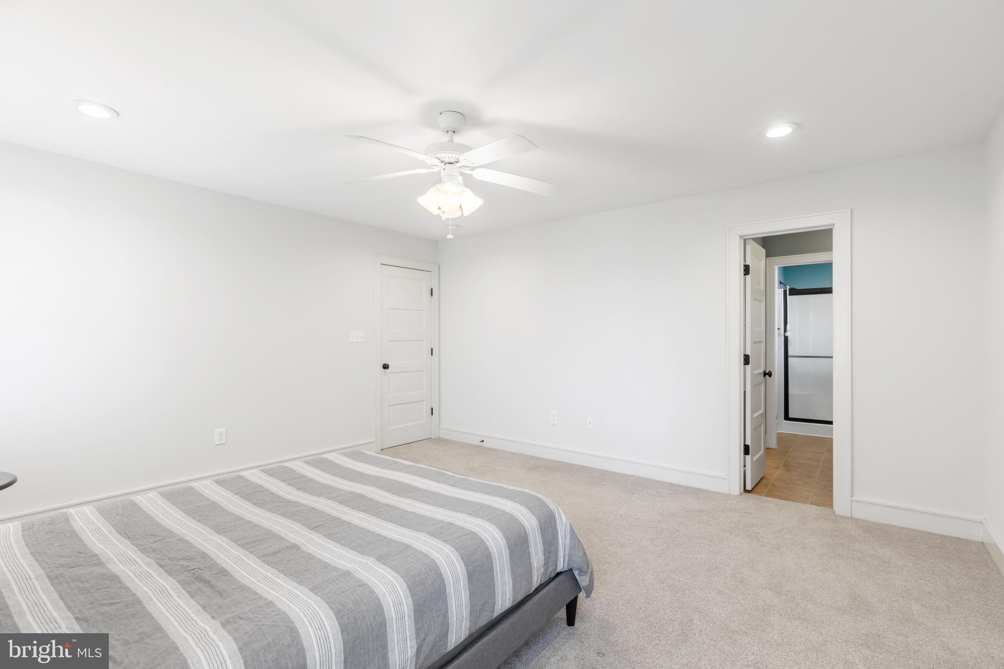 LADYSMITH VILLAGE - Residential