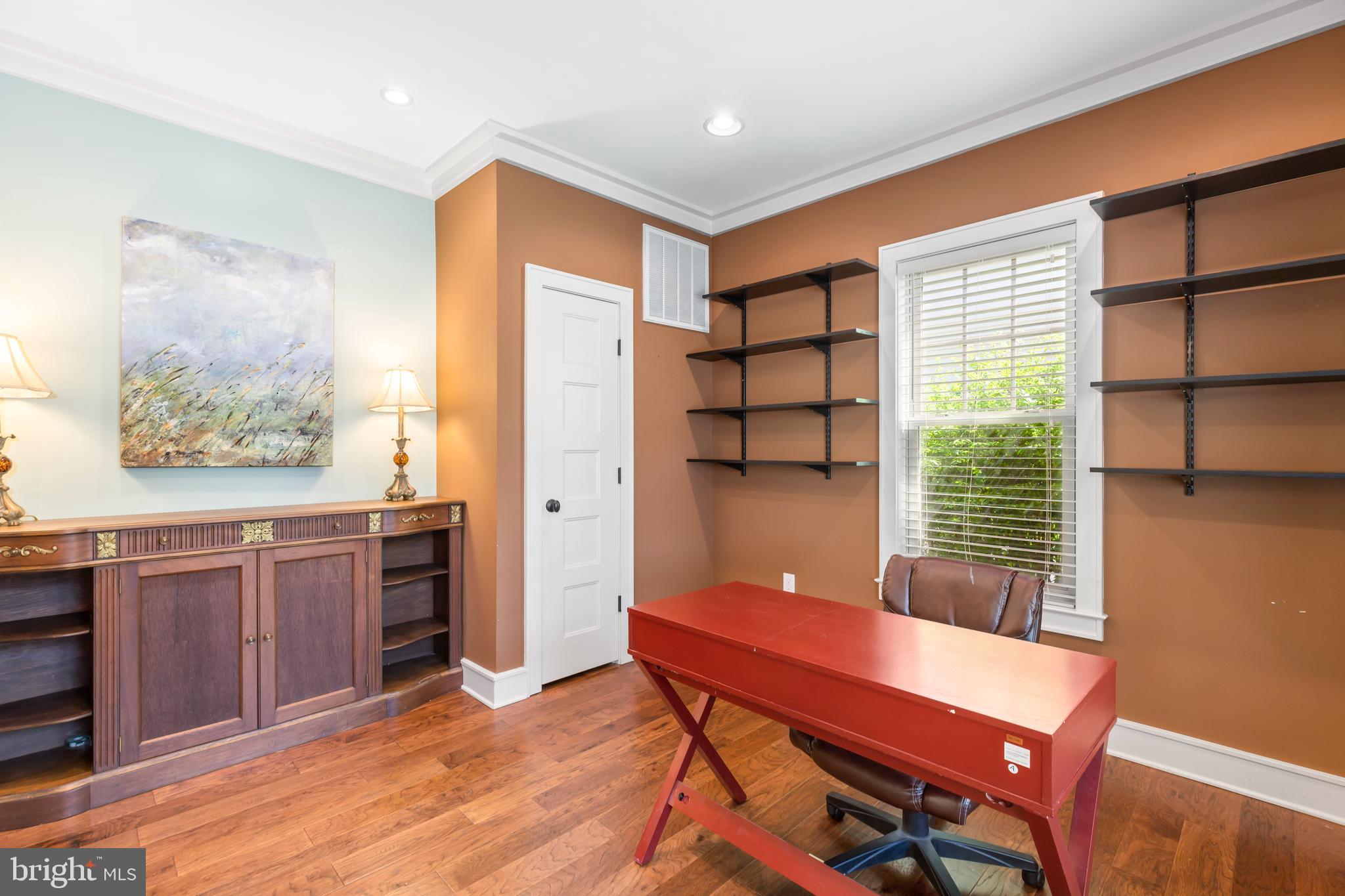 LADYSMITH VILLAGE - Residential