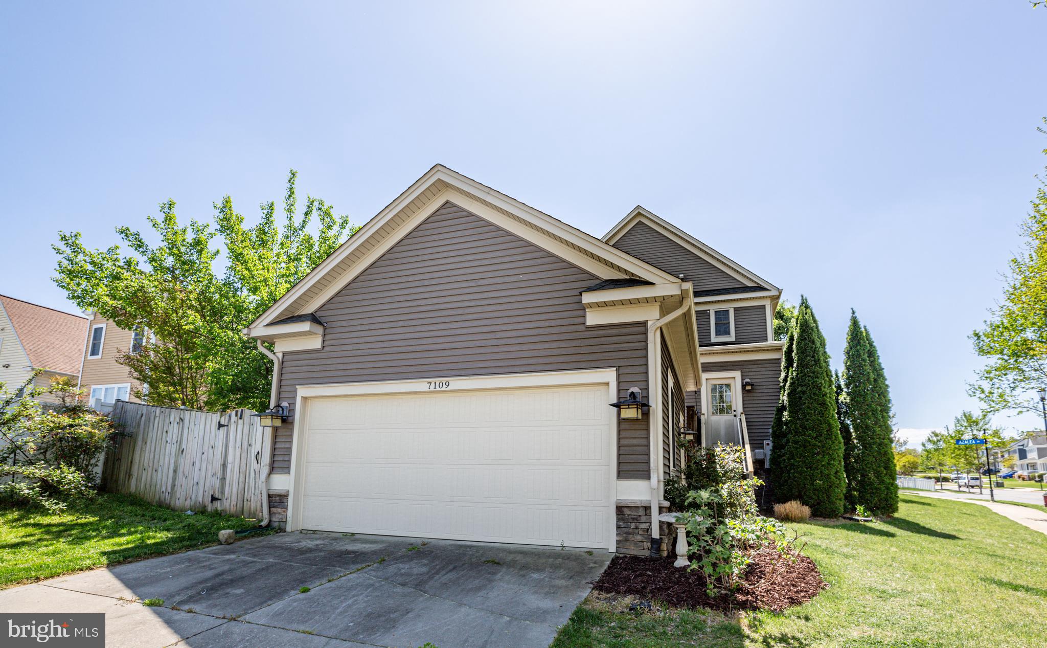 LADYSMITH VILLAGE - Residential