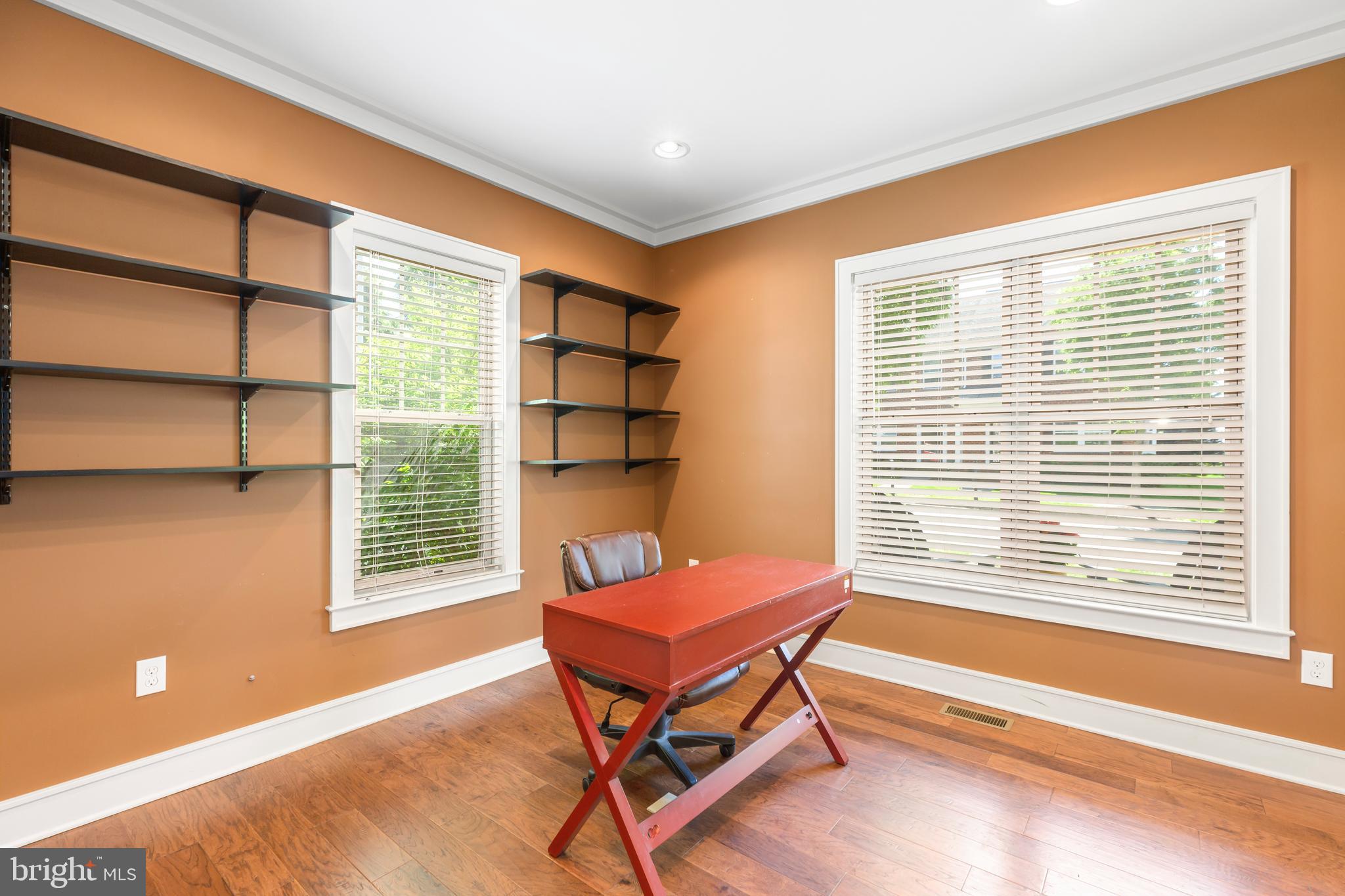 LADYSMITH VILLAGE - Residential