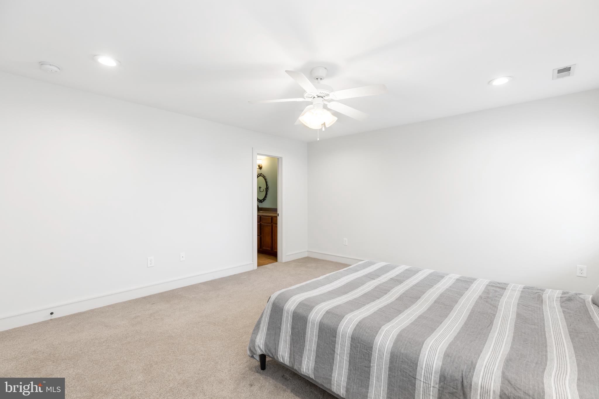 LADYSMITH VILLAGE - Residential