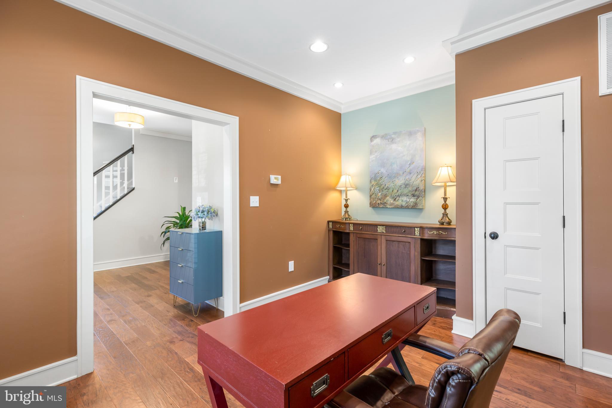 LADYSMITH VILLAGE - Residential