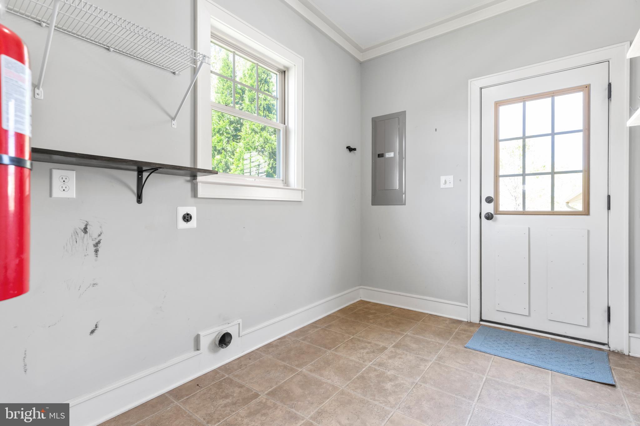 LADYSMITH VILLAGE - Residential