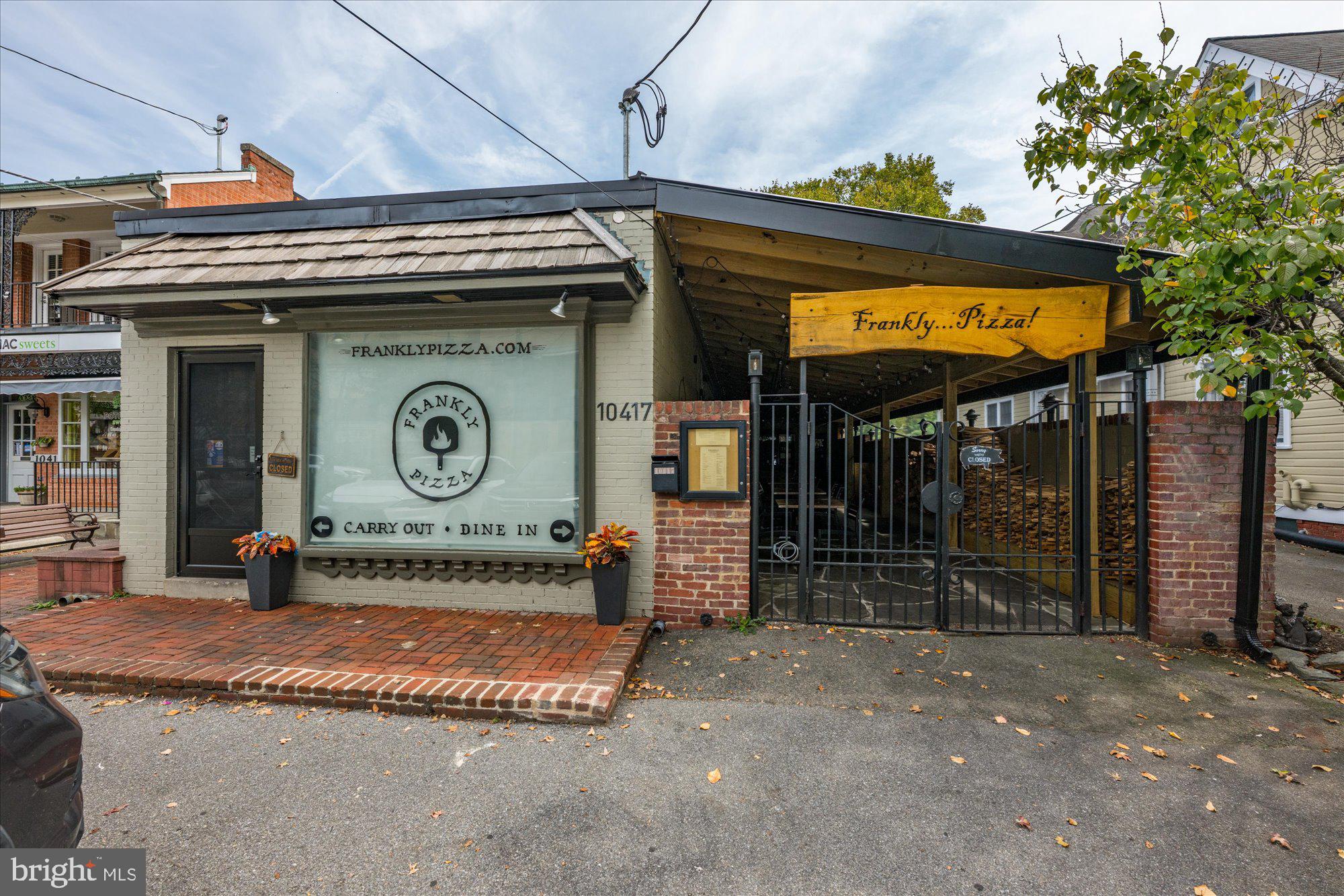 ROCK CREEK PALISADES - Residential