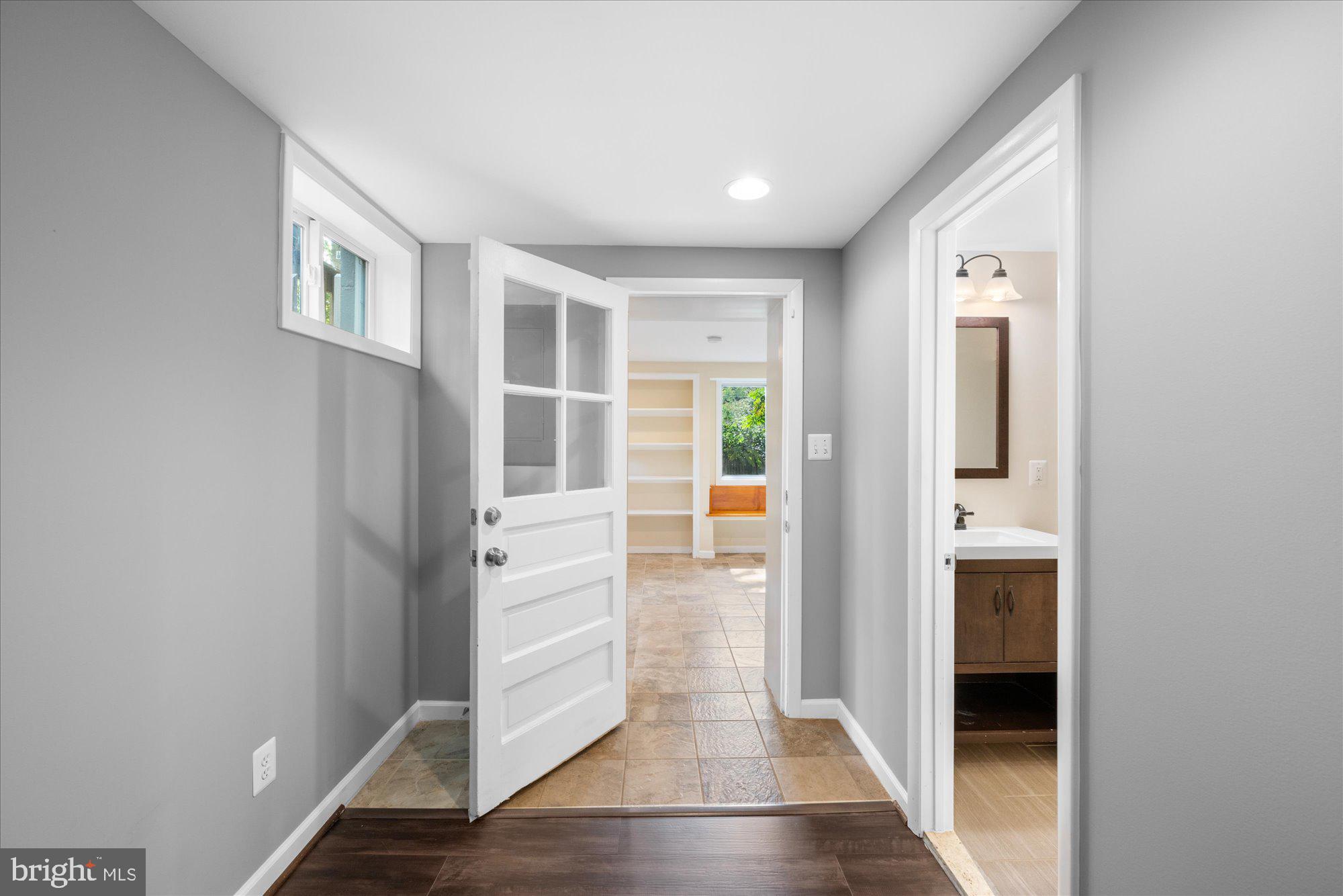 ROCK CREEK PALISADES - Residential