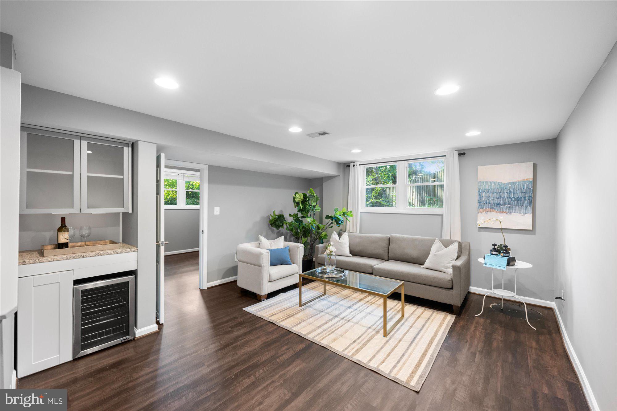 ROCK CREEK PALISADES - Residential