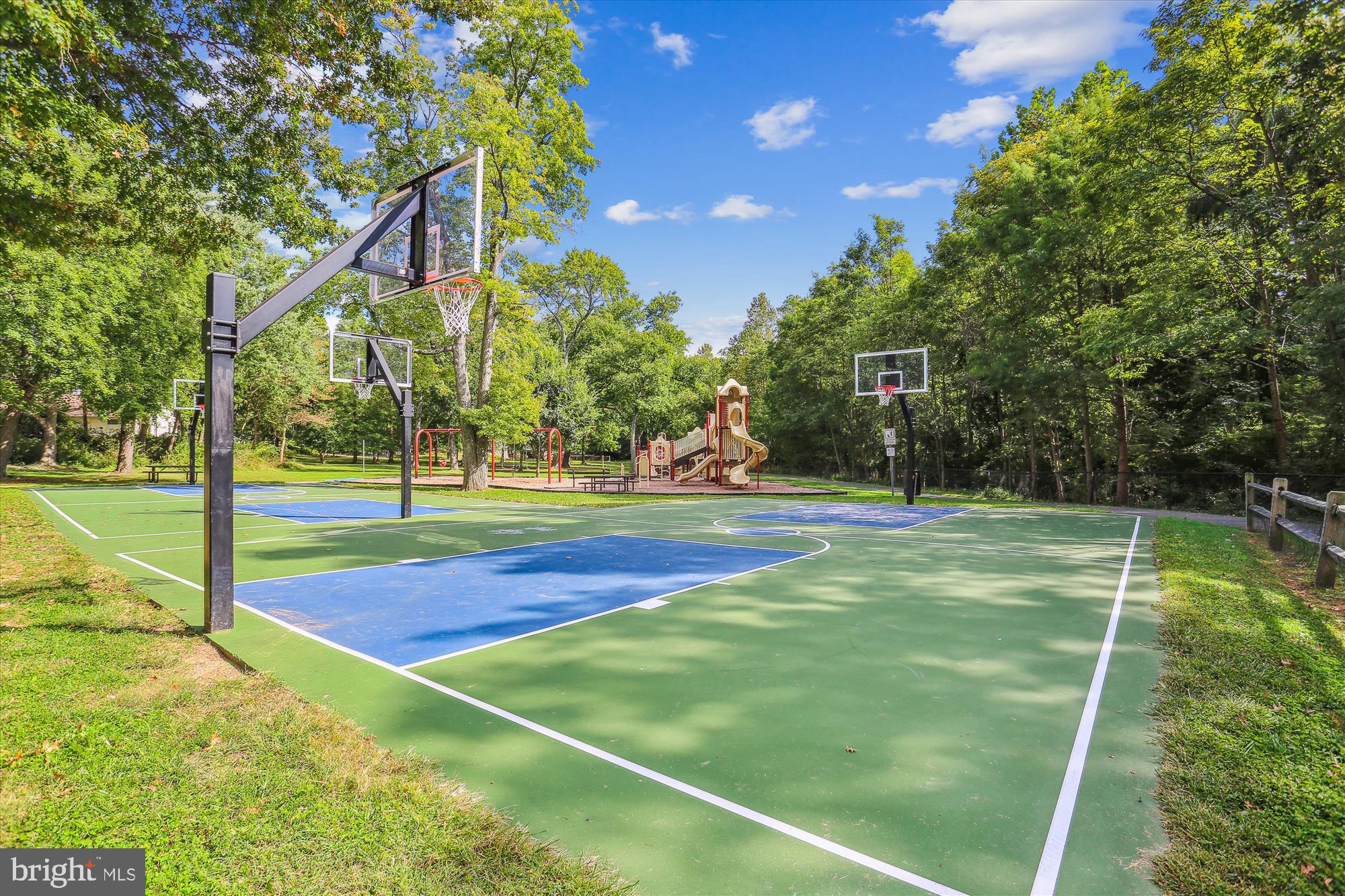 ROCKCREST - Residential