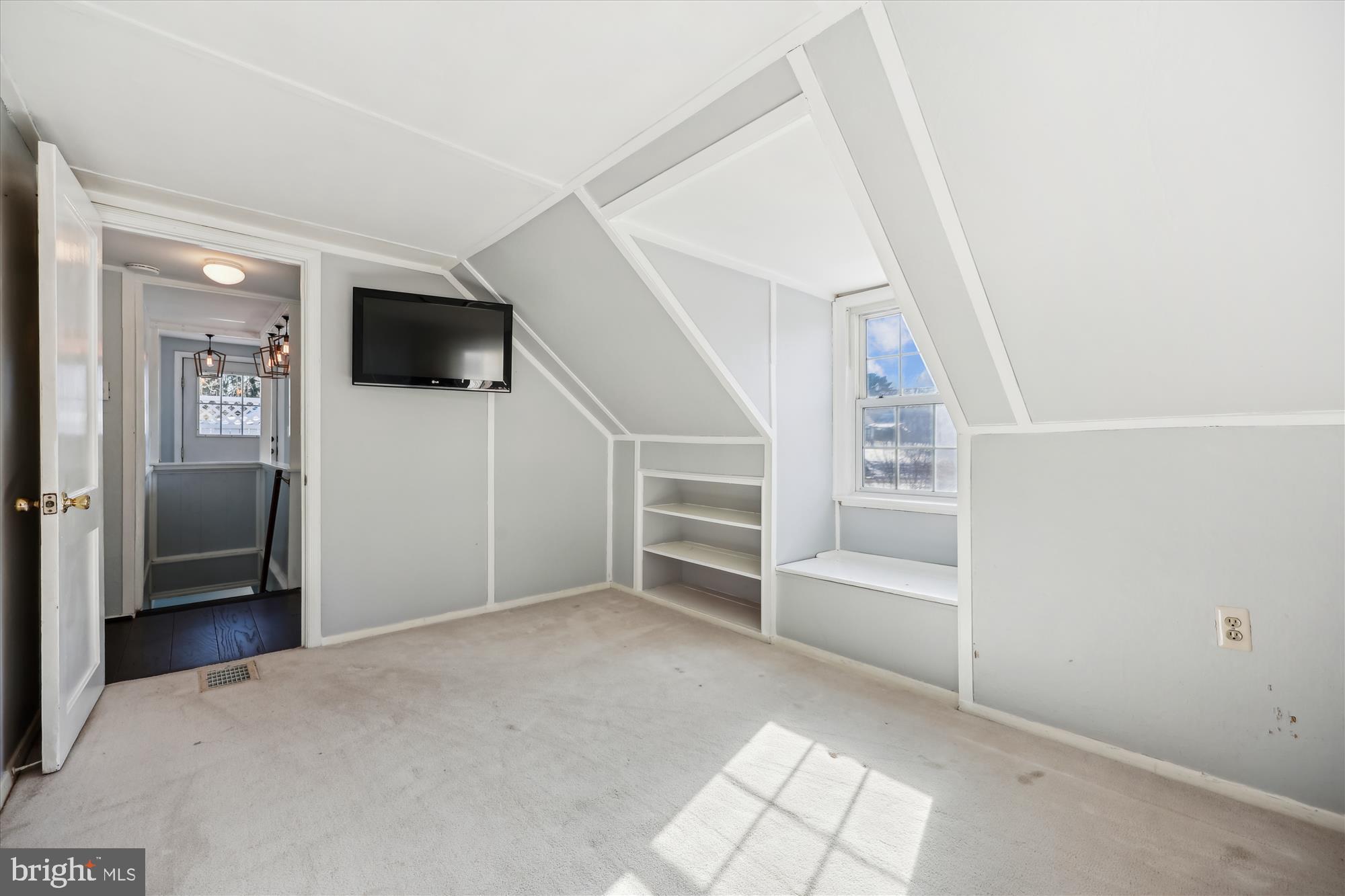 ROCKCREST - Residential