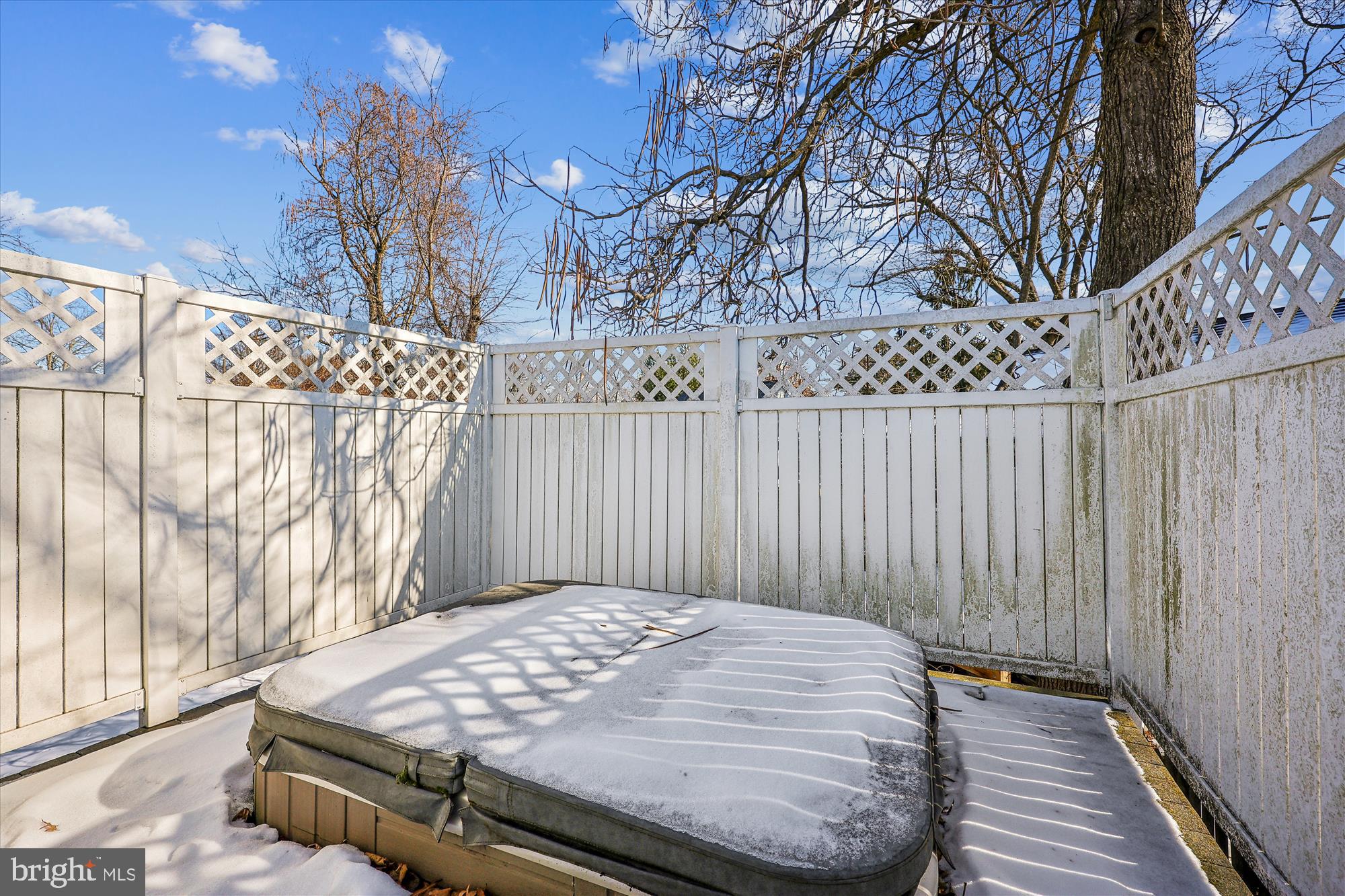 ROCKCREST - Residential