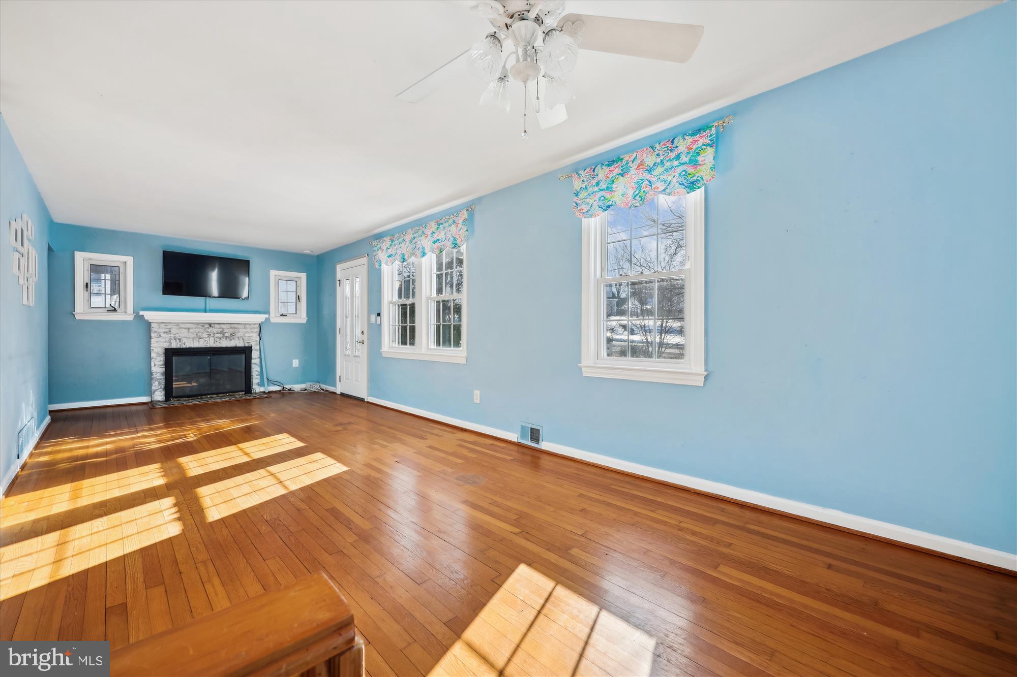 ROCKCREST - Residential