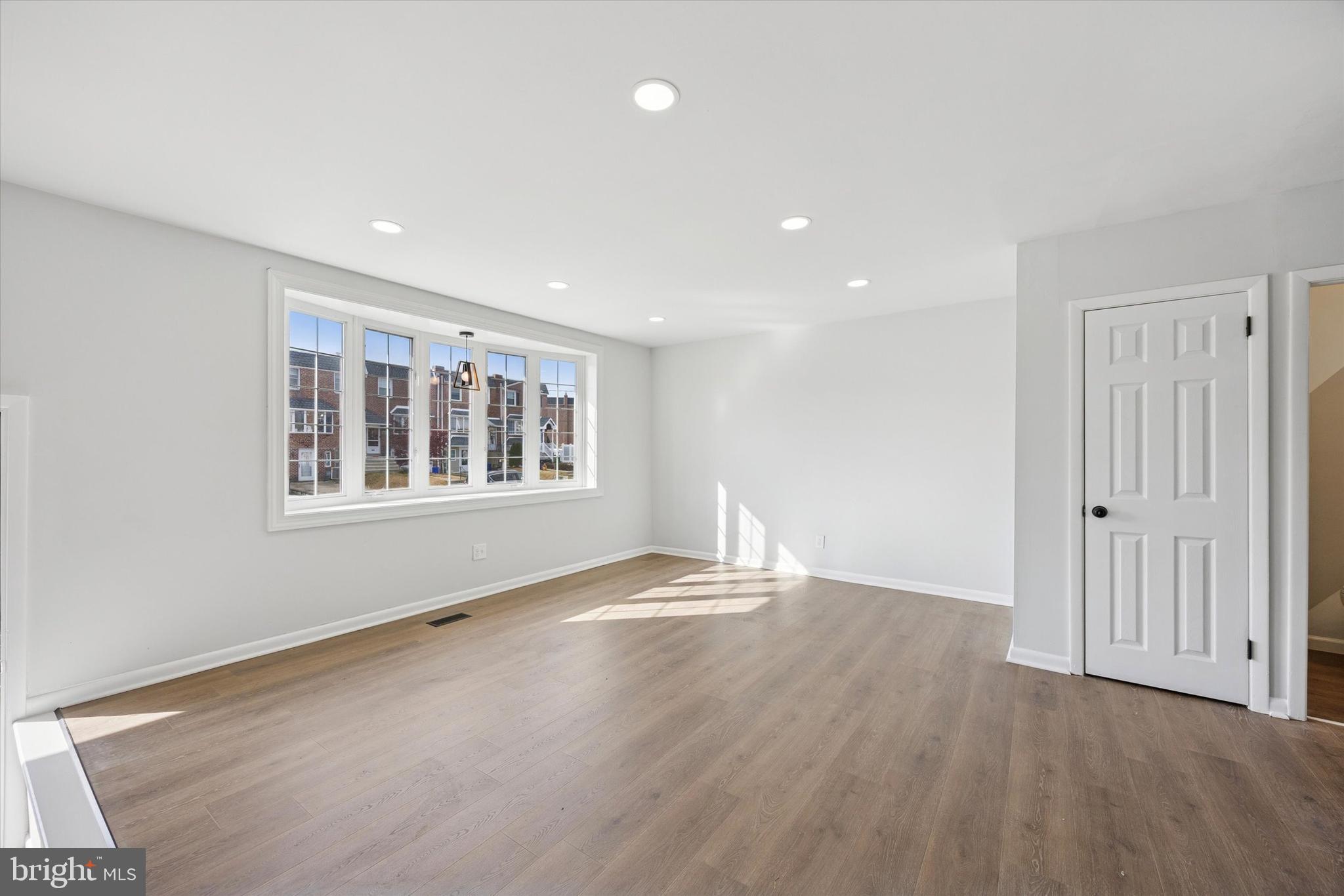 WALTON PARK - Residential