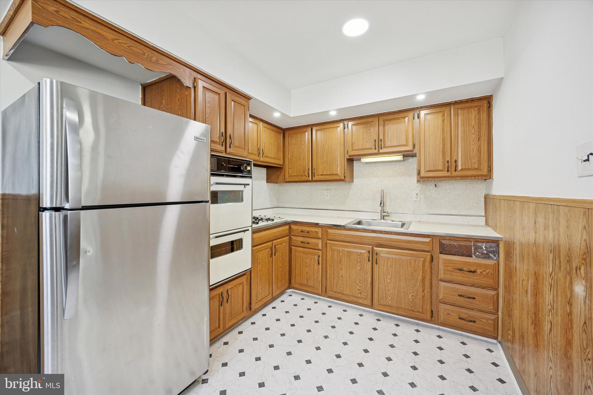 WALTON PARK - Residential