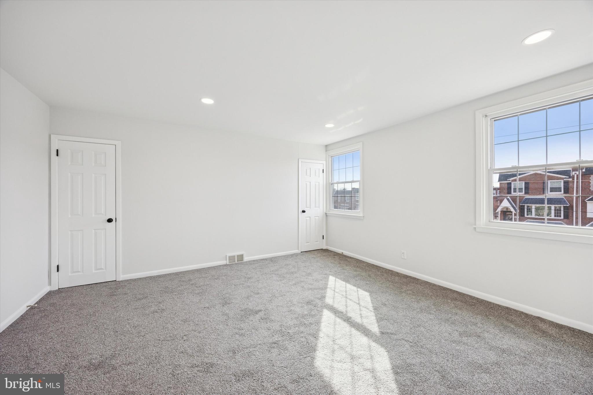 WALTON PARK - Residential