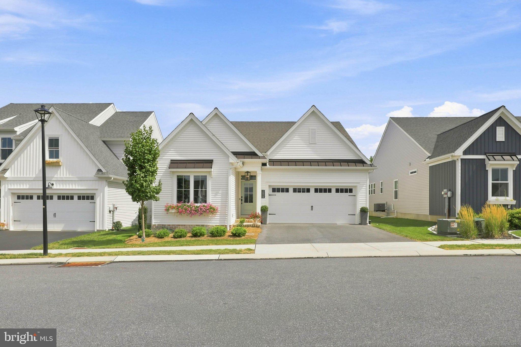1890 EMERALD WAY