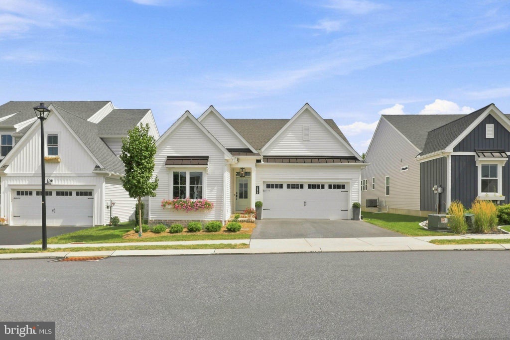 Photo of 1890 Emerald Way, MOUNT JOY, PA 17552 (MLS # PALA2093542)