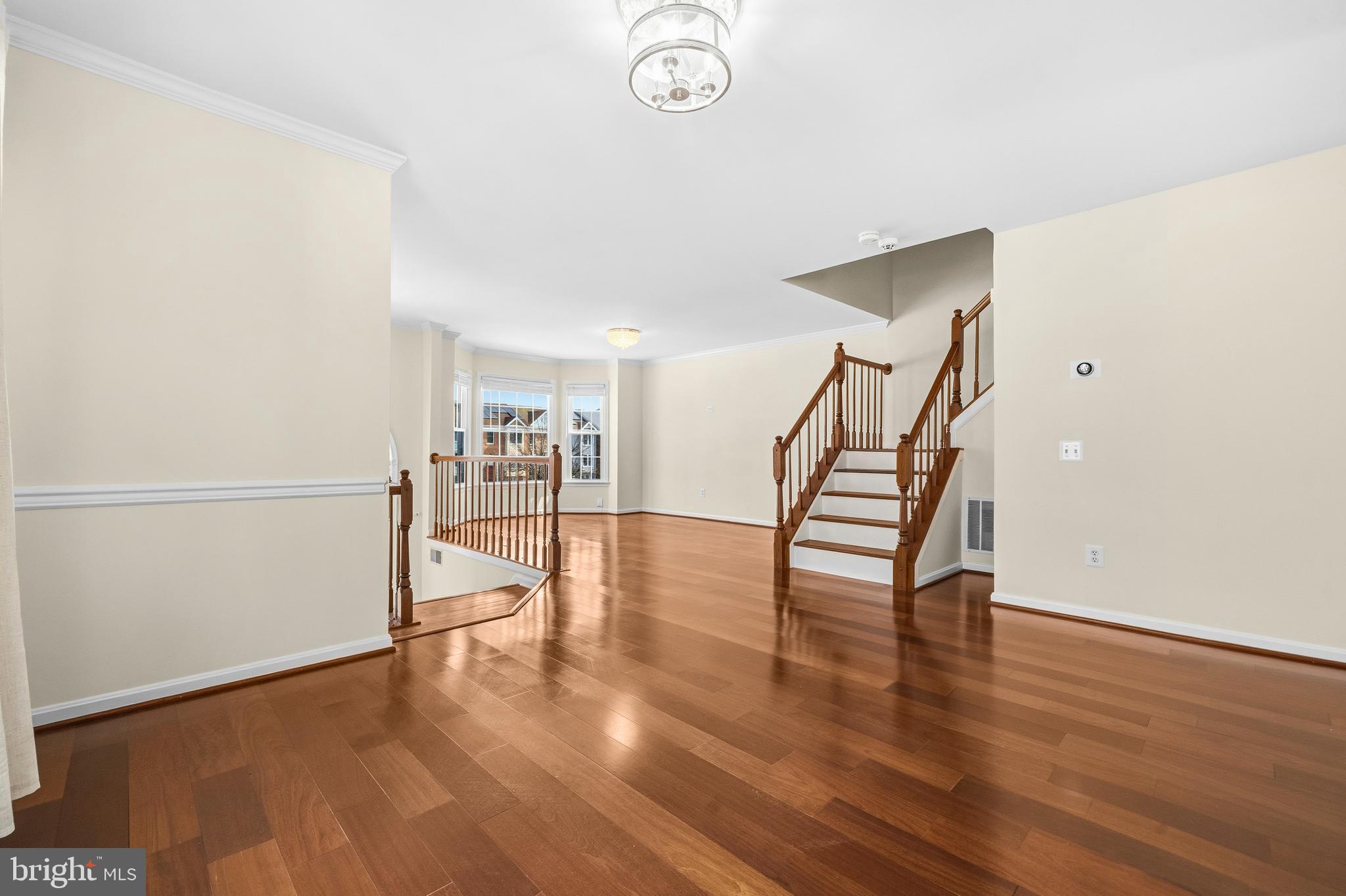 SEVEN OAKS - Residential