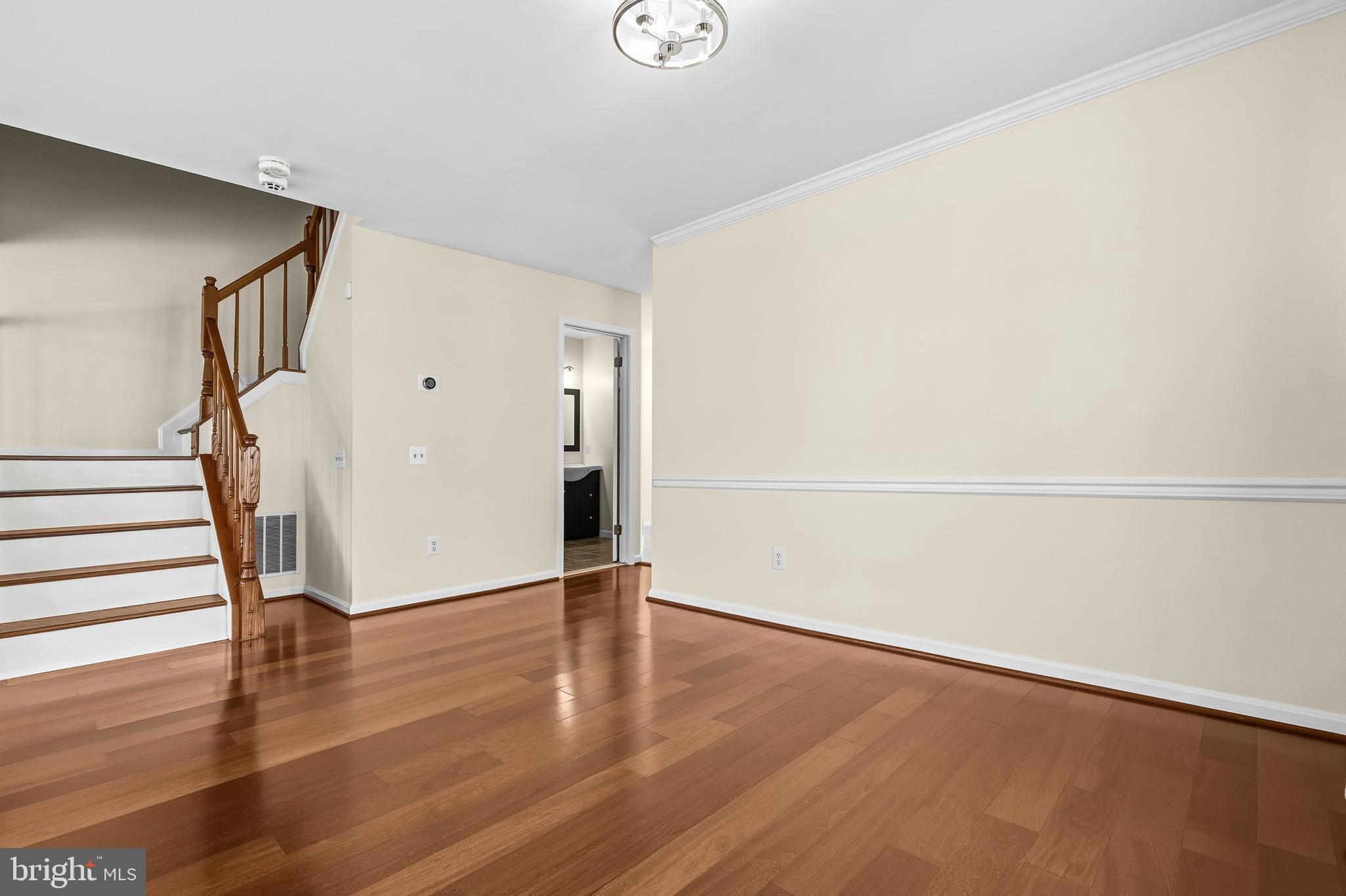 SEVEN OAKS - Residential