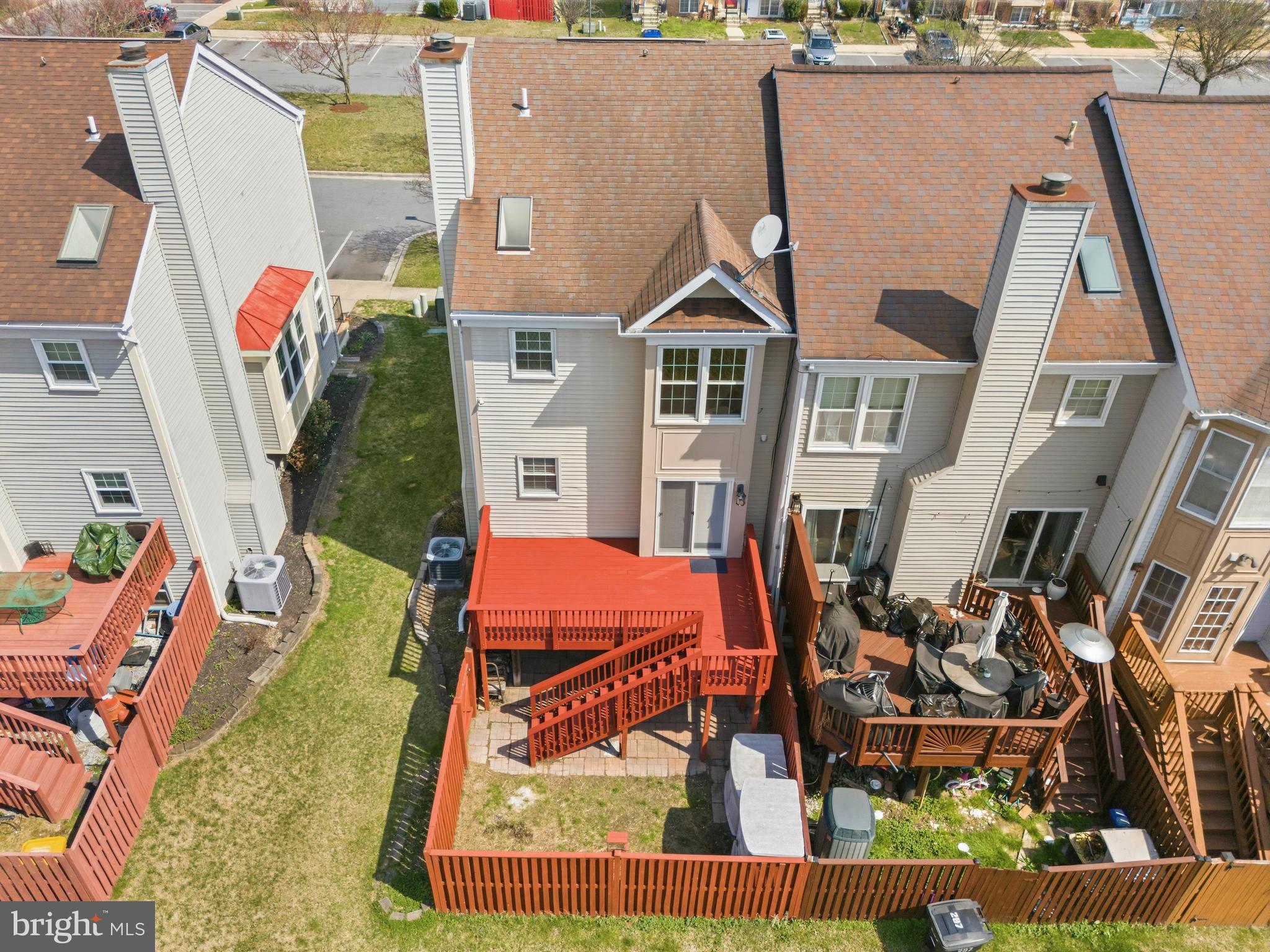 SEVEN OAKS - Residential