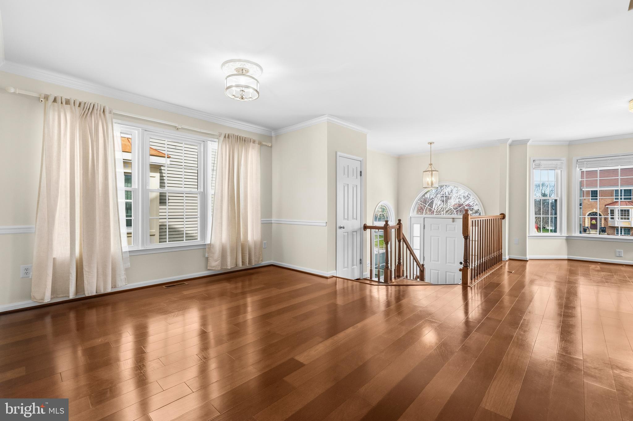 SEVEN OAKS - Residential