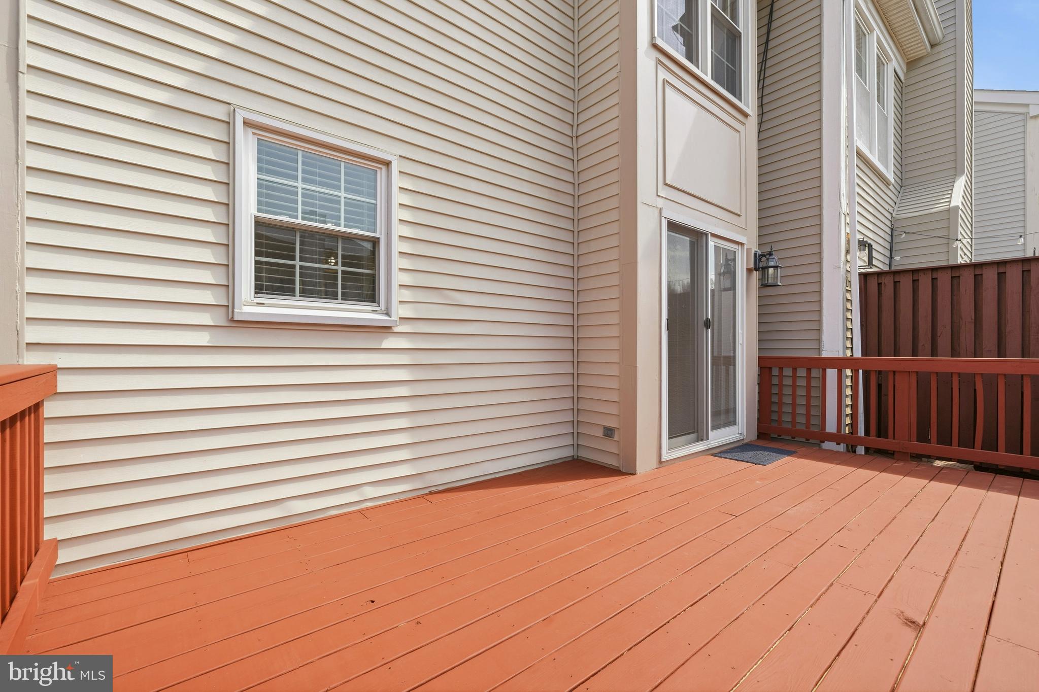 SEVEN OAKS - Residential