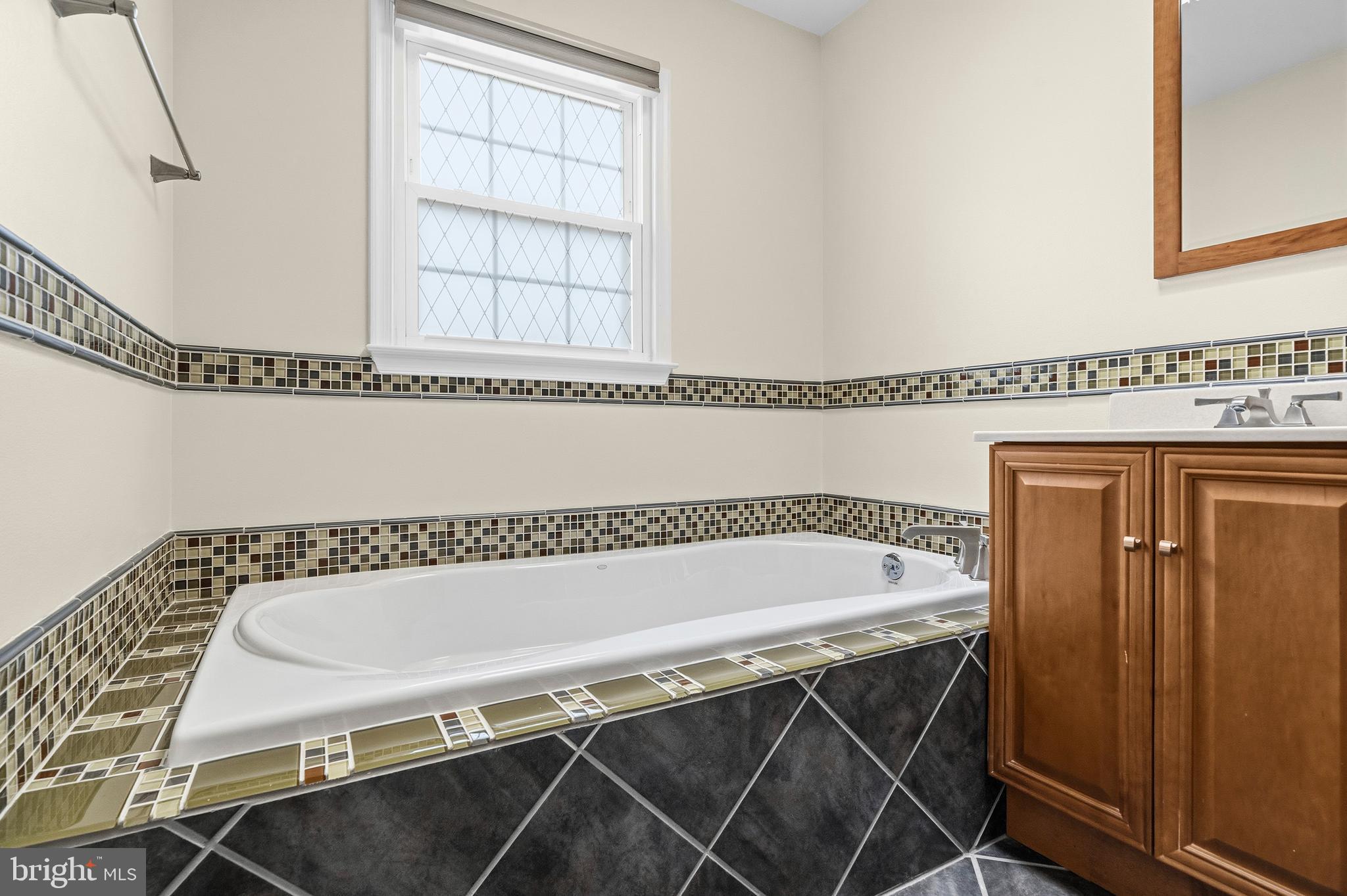 SEVEN OAKS - Residential