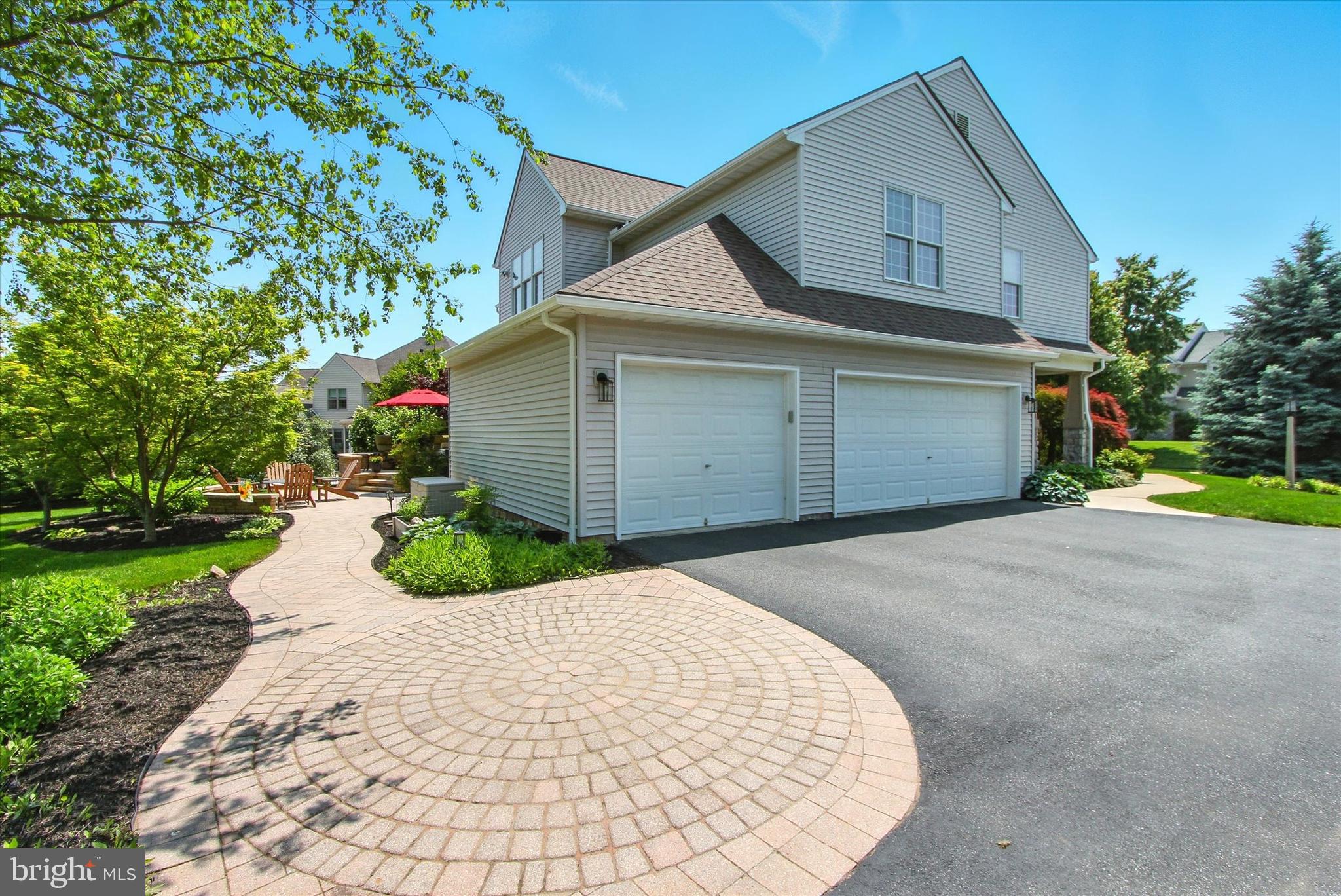 2085 BERNAYS DRIVE