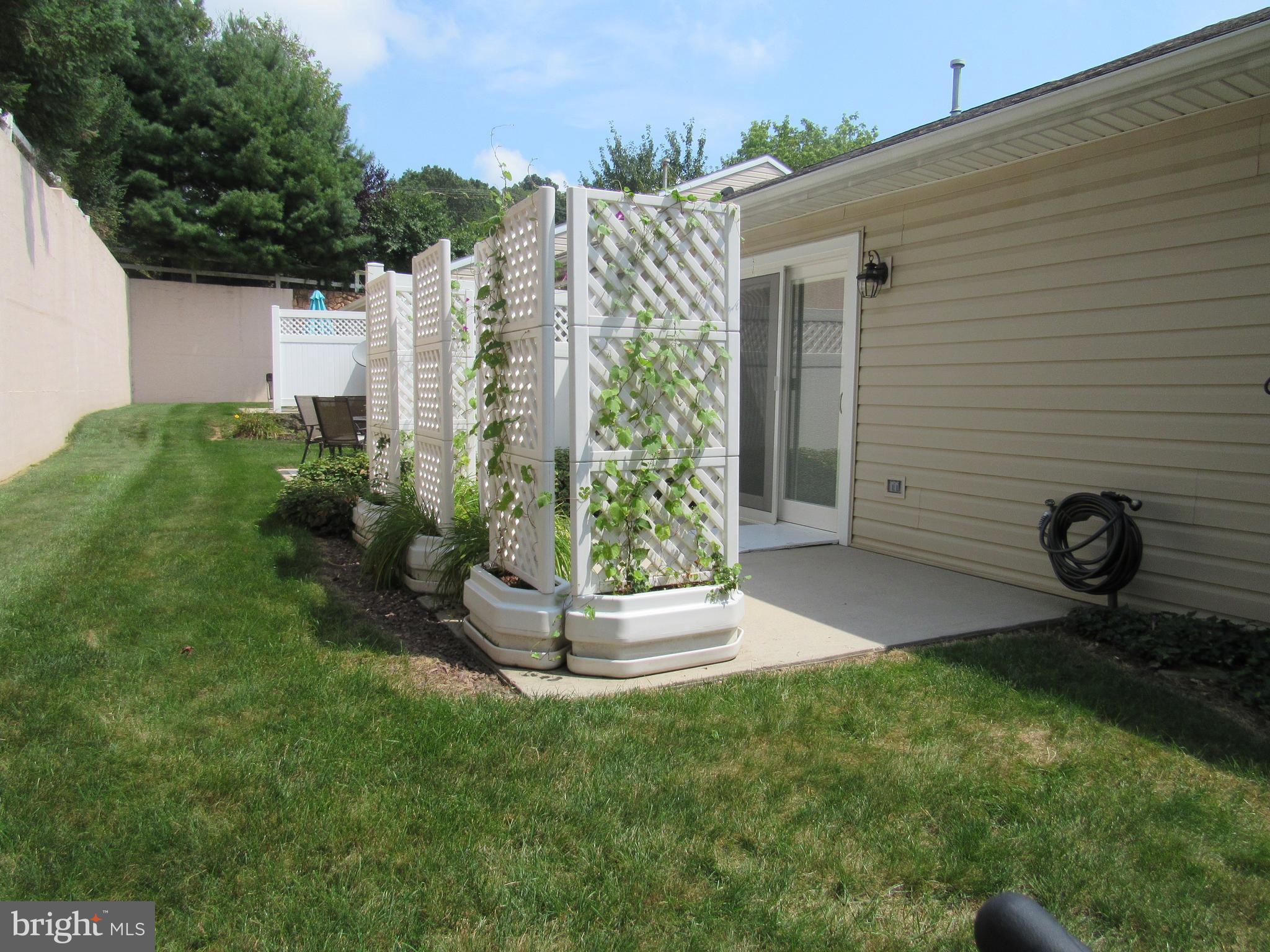 EQUINE MEADOWS - Residential
