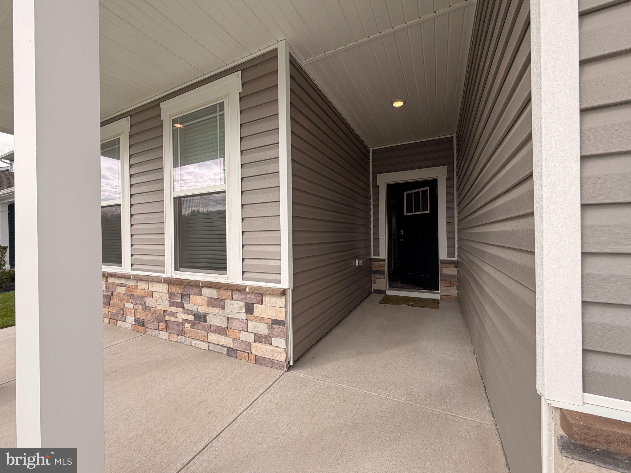 15118 WILLOW WOOD COURT