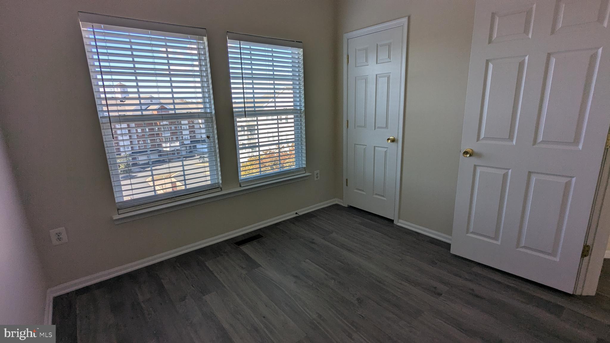 THE TOWNES CONDOMINIUM - Residential