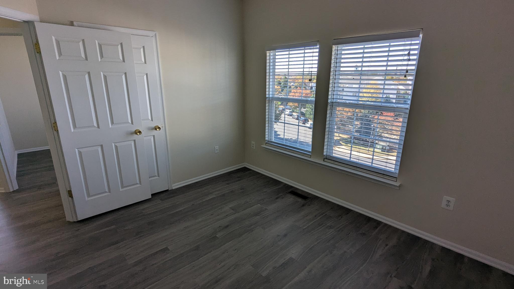 THE TOWNES CONDOMINIUM - Residential