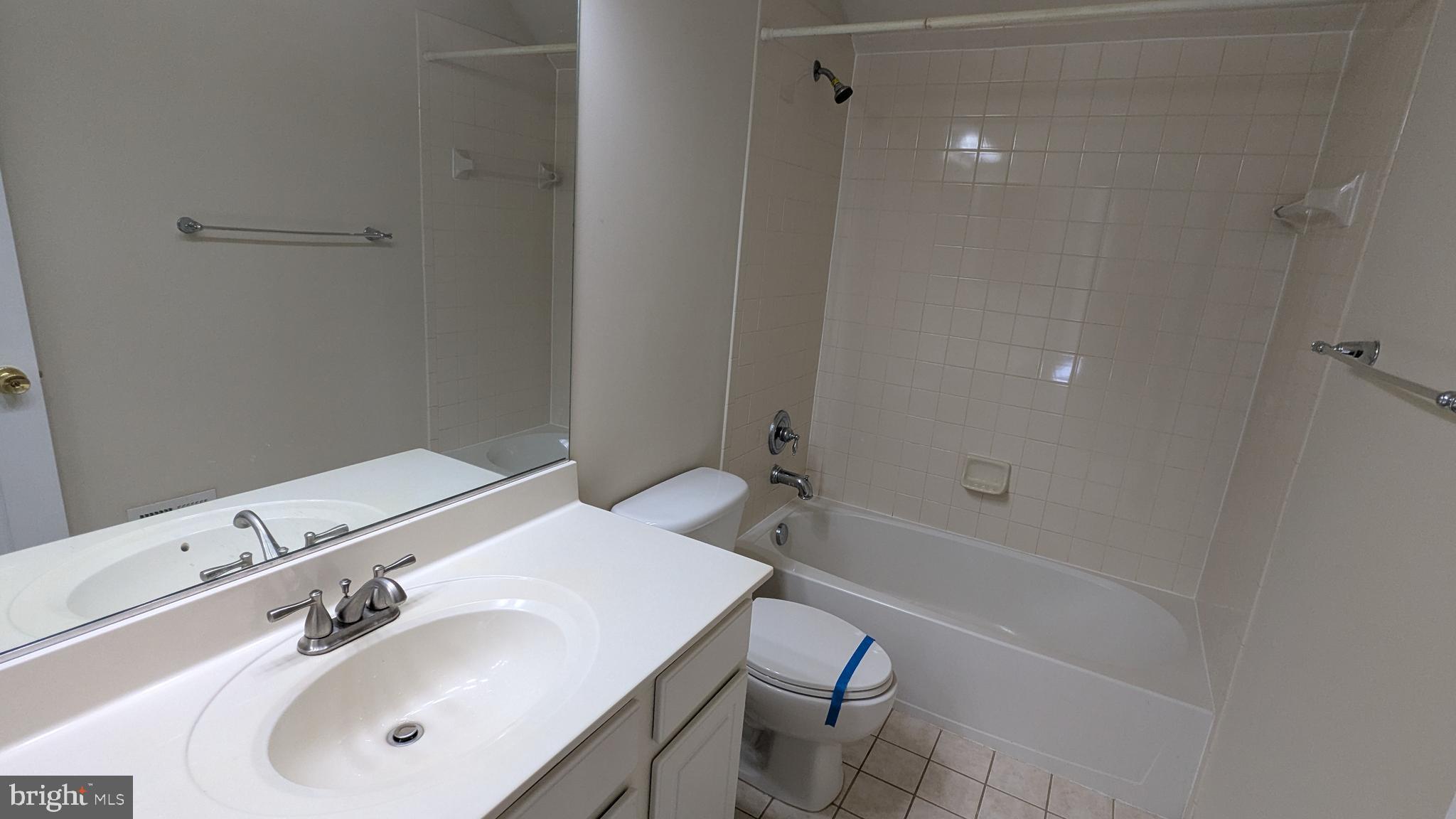 THE TOWNES CONDOMINIUM - Residential