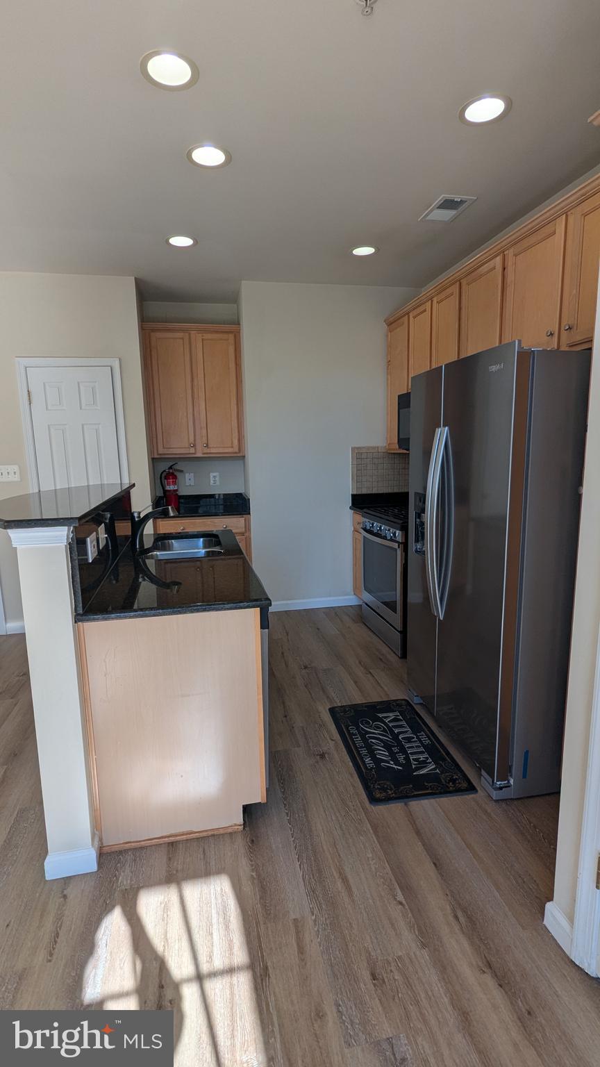 THE TOWNES CONDOMINIUM - Residential