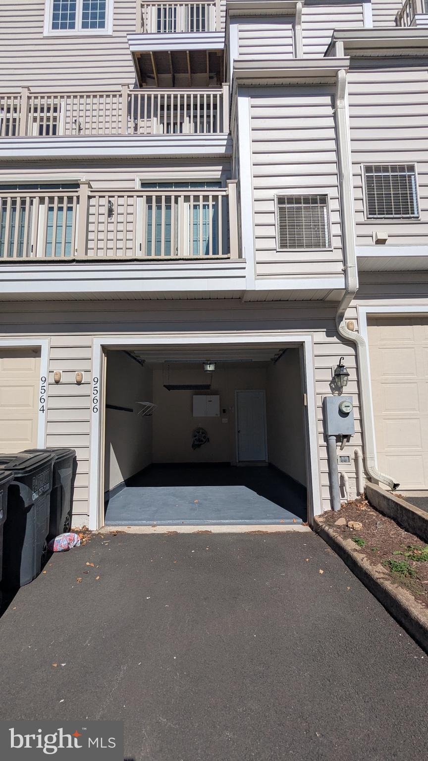 THE TOWNES CONDOMINIUM - Residential