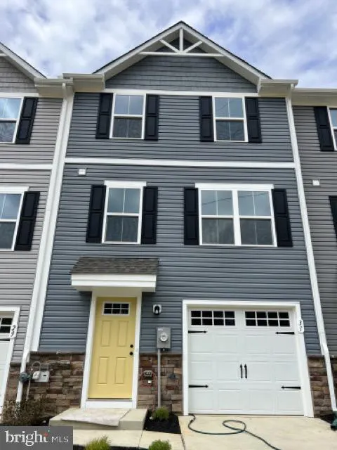 31 Fieldcrest Aly, Blackwood, NJ MLS: NJCD2090518