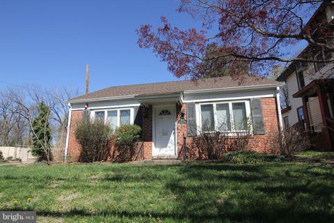 Photo of 2540 Nottingham Way, HAMILTON, NJ 08619 (MLS # NJME2075690)