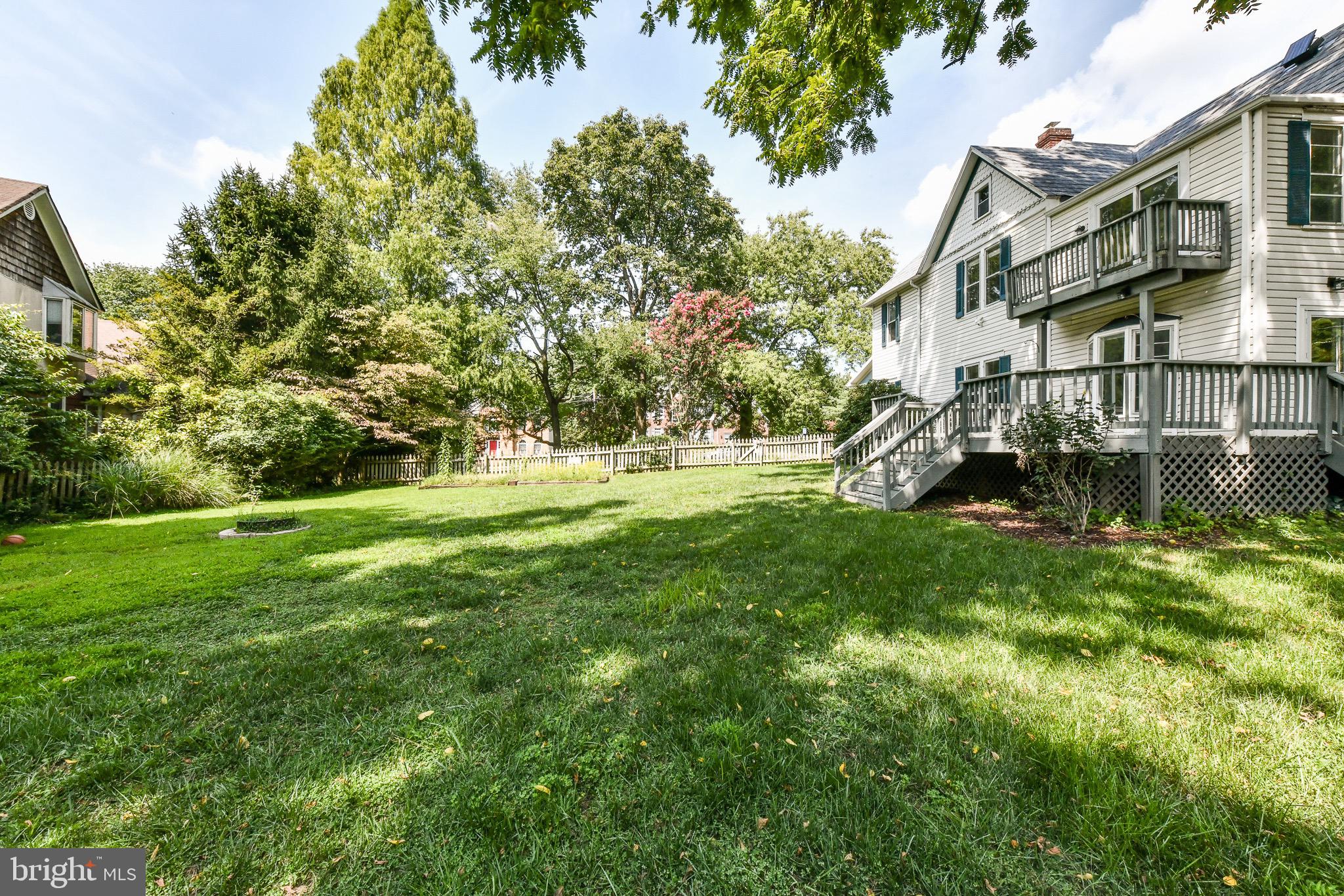 DUNN LORING - Residential Lease