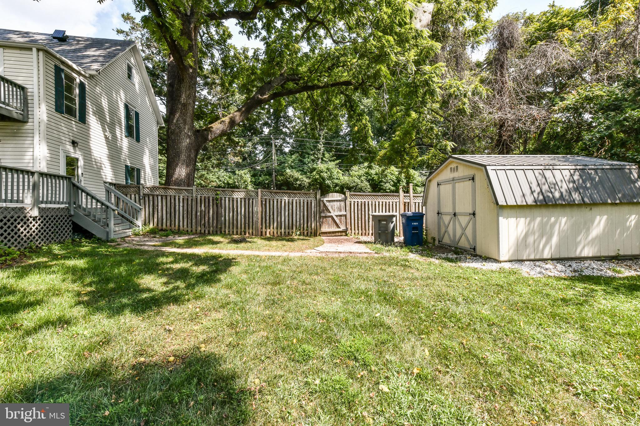 DUNN LORING - Residential Lease