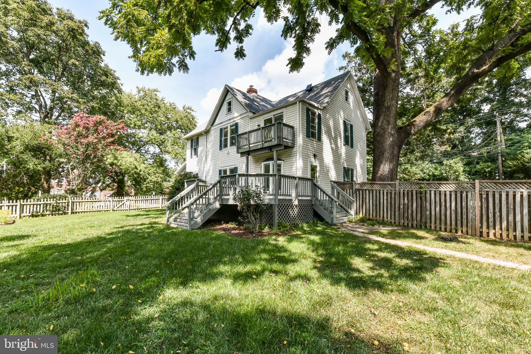 DUNN LORING - Residential Lease