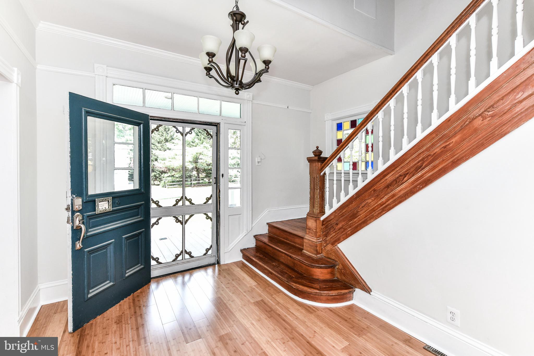 DUNN LORING - Residential Lease