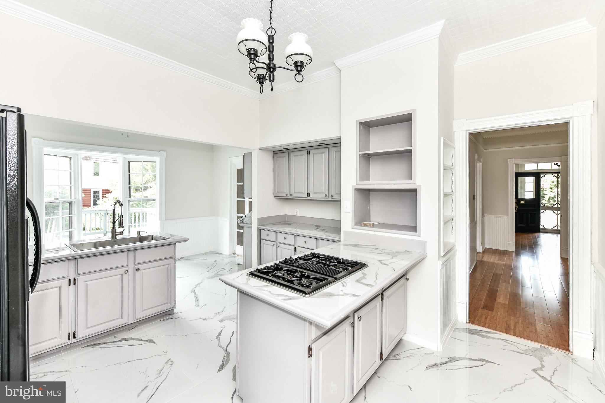 DUNN LORING - Residential Lease