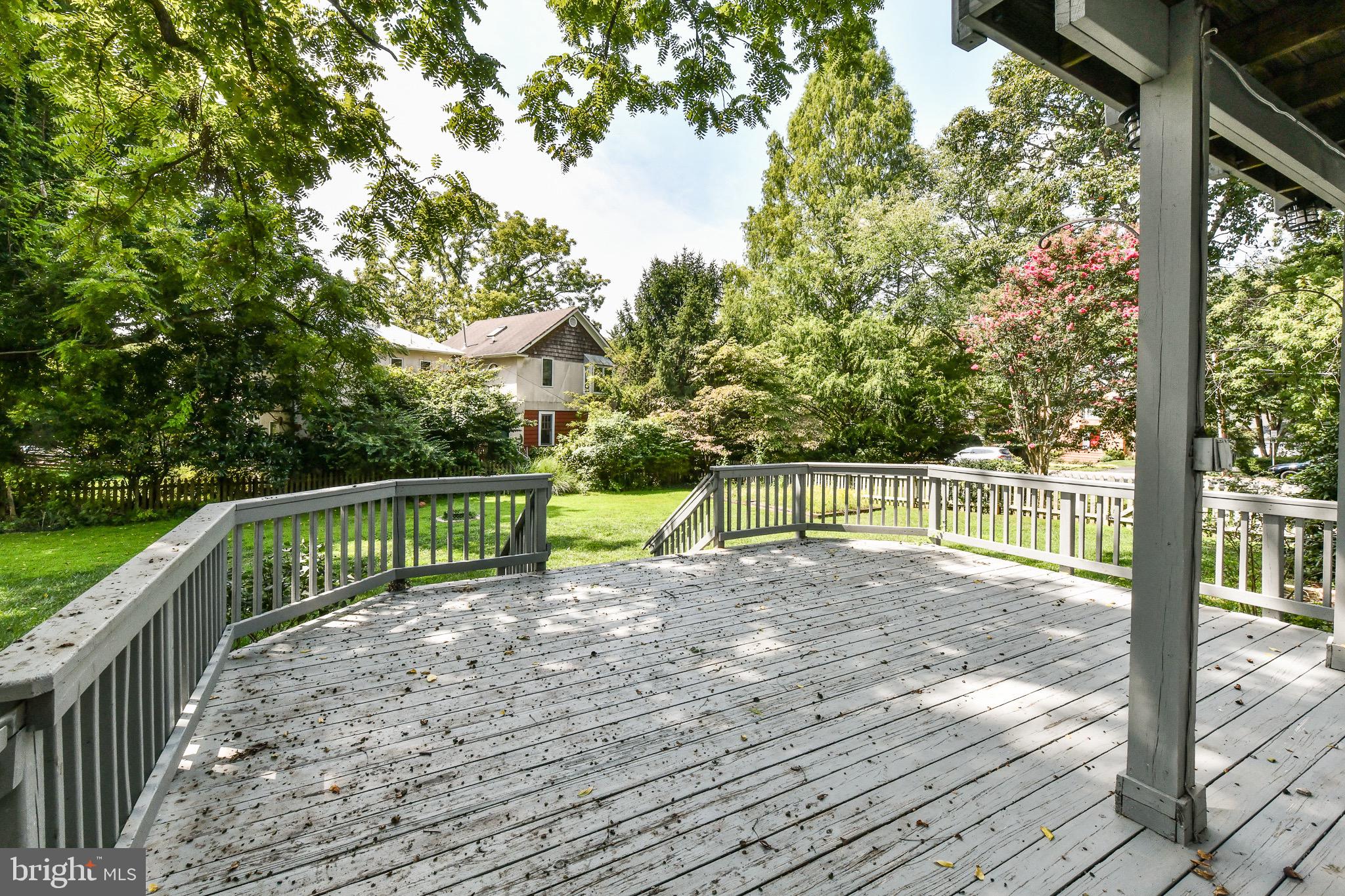 DUNN LORING - Residential Lease