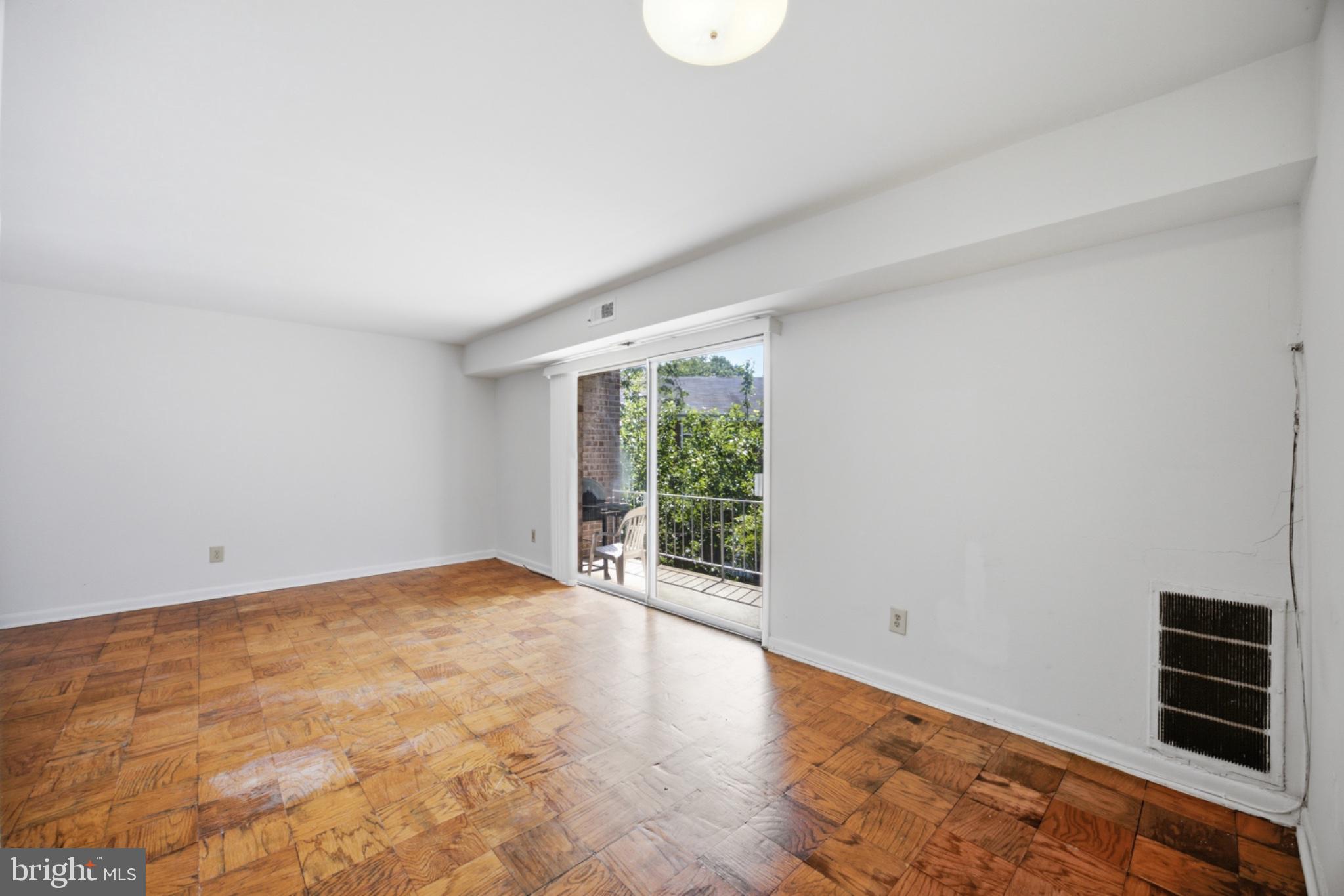 1307 CONGRESS STREET SE 4