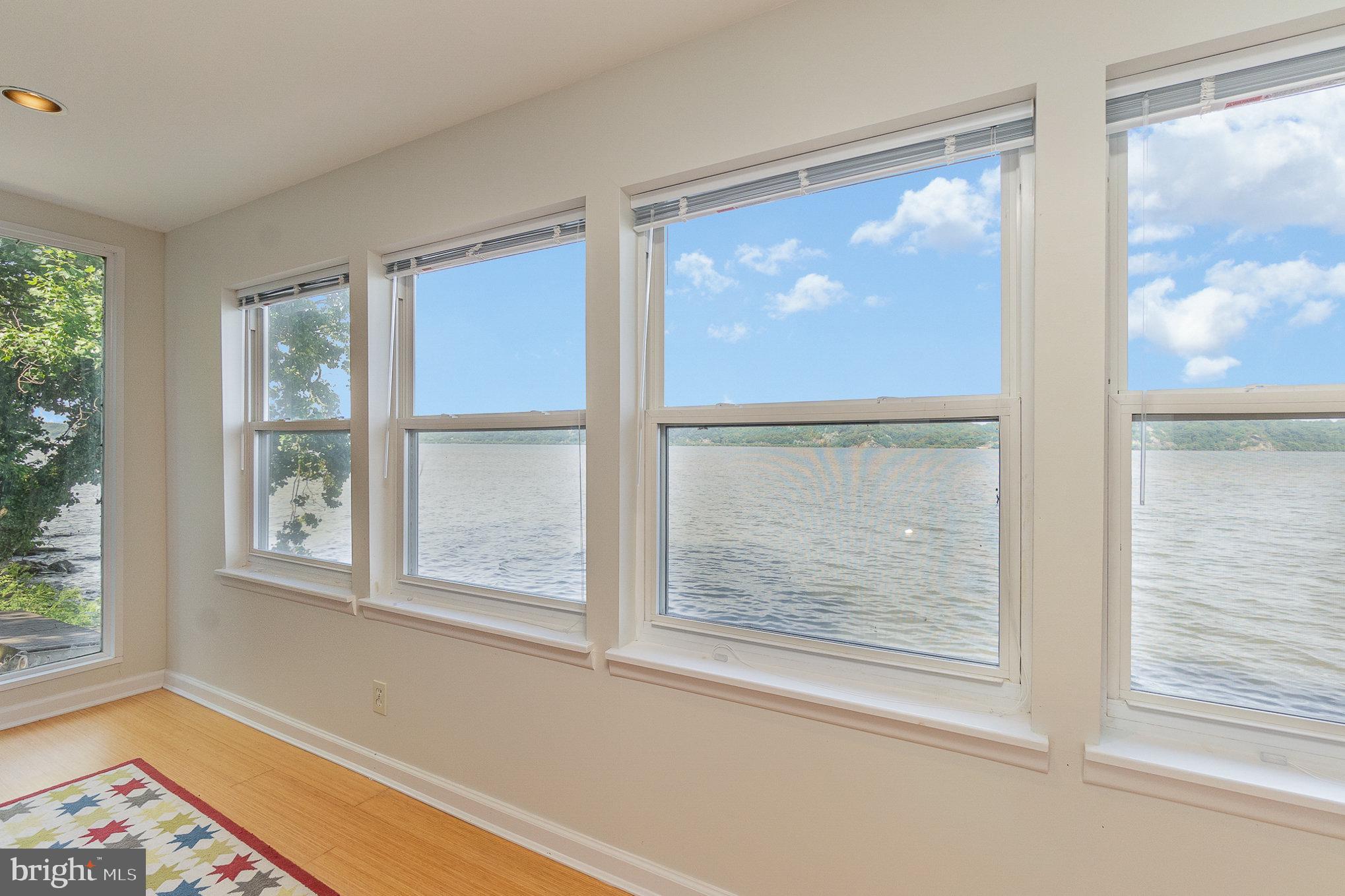 BROAD CREEK - Residential