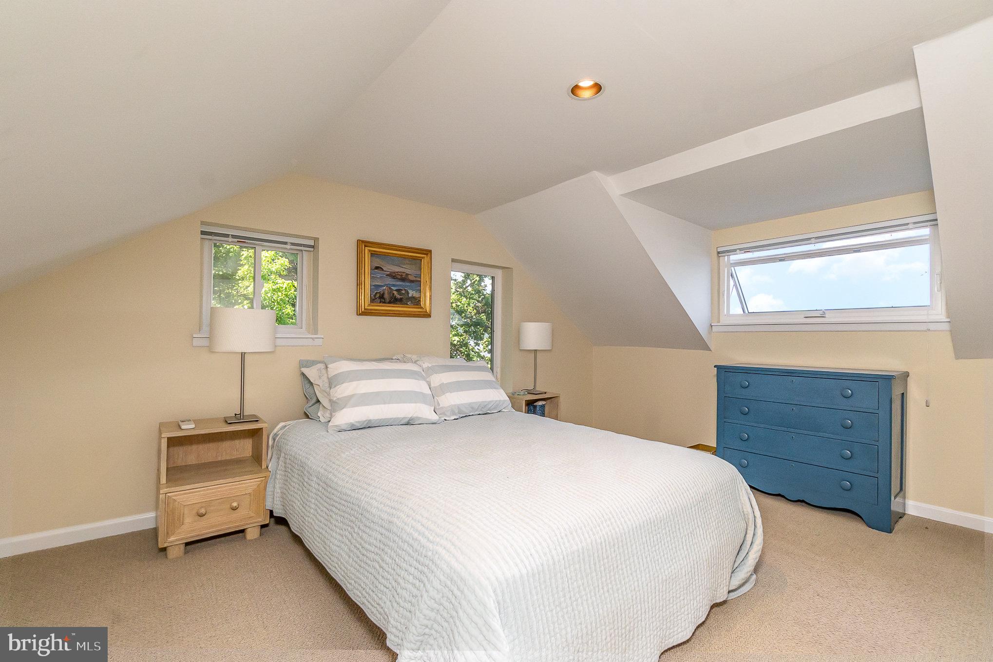 BROAD CREEK - Residential