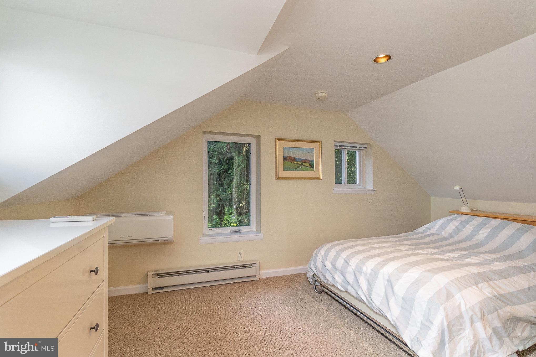 BROAD CREEK - Residential