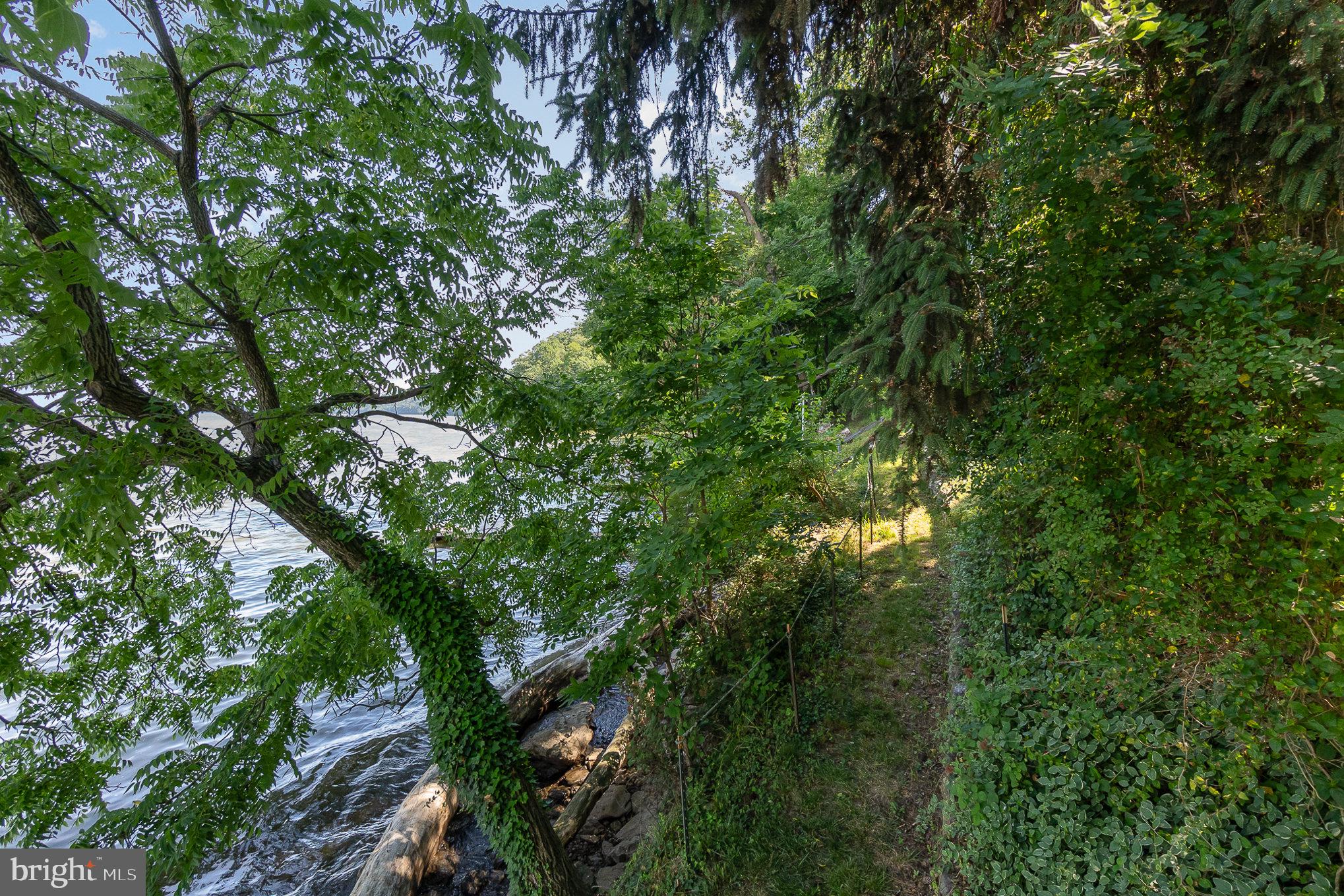 BROAD CREEK - Residential